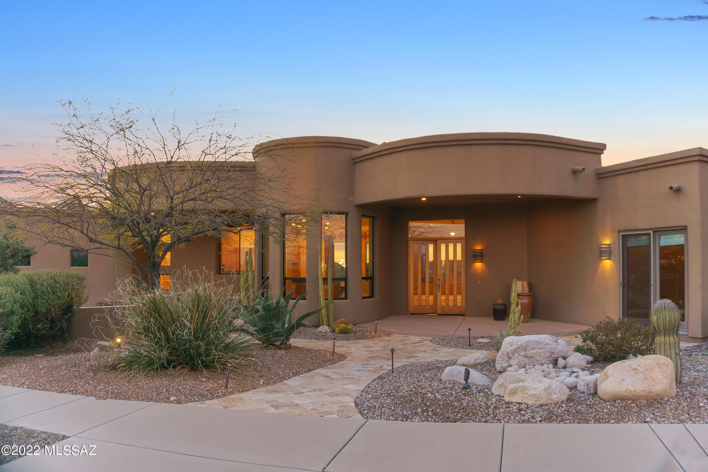 Sabino Mountain (1-290) - Residential