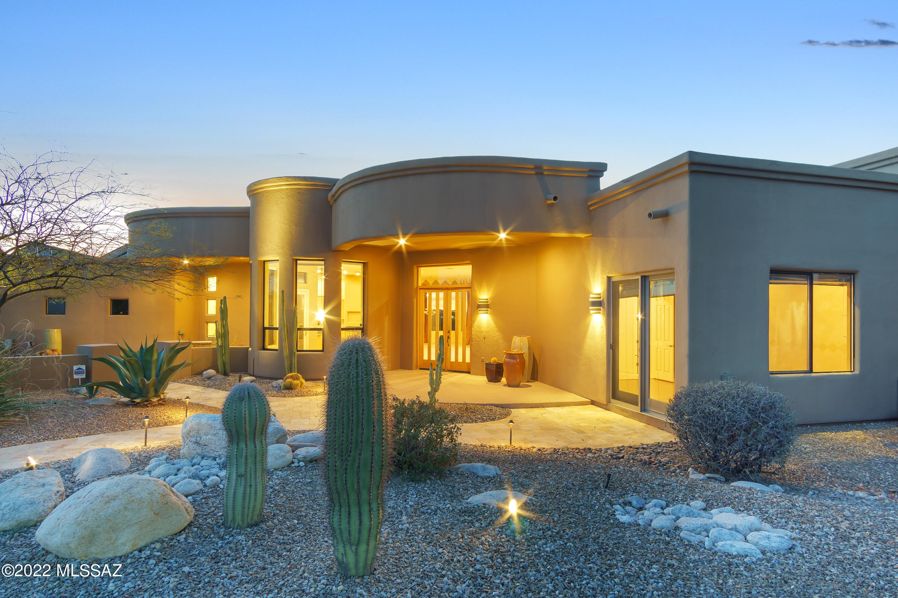 Sabino Mountain (1-290) - Residential