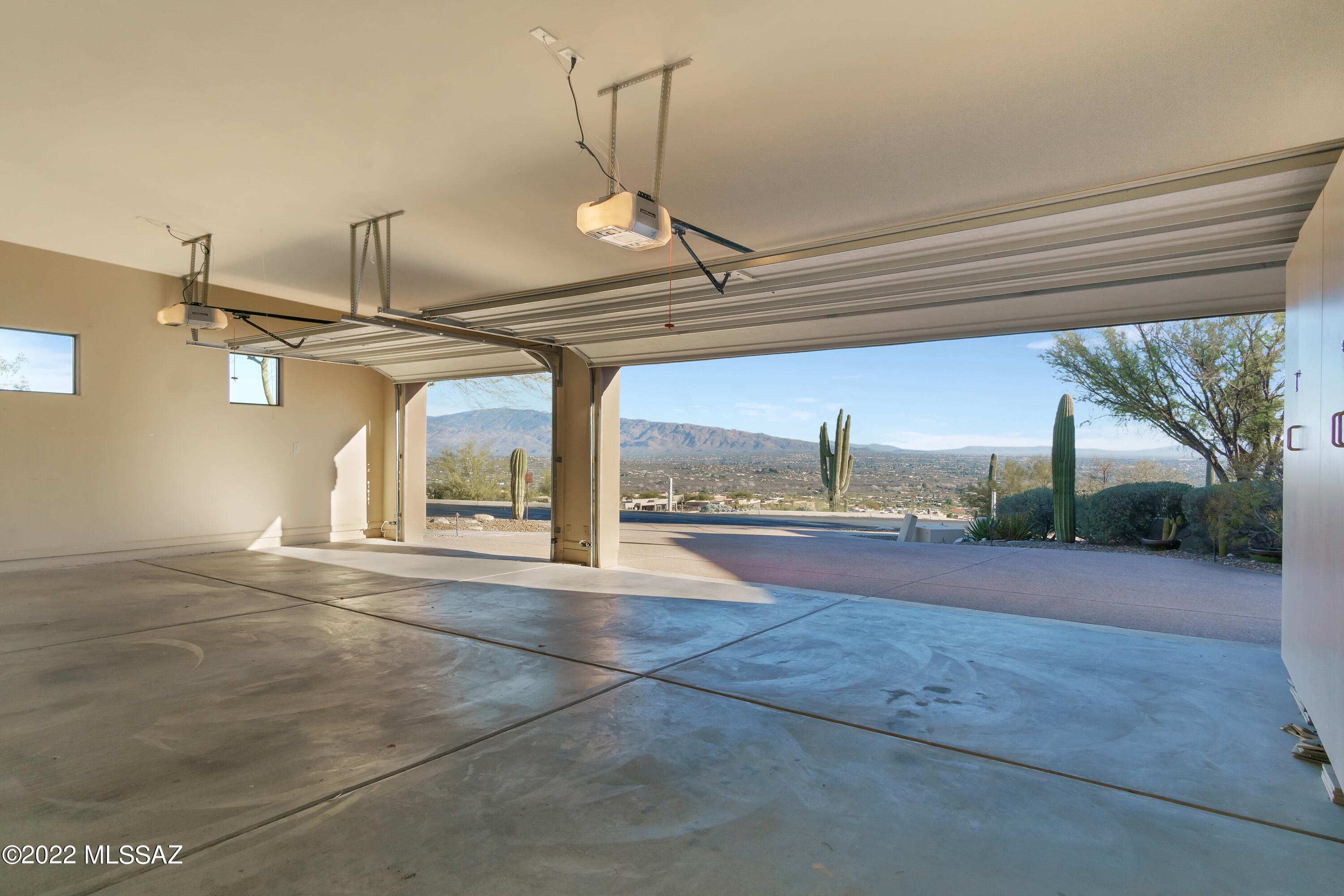 Sabino Mountain (1-290) - Residential