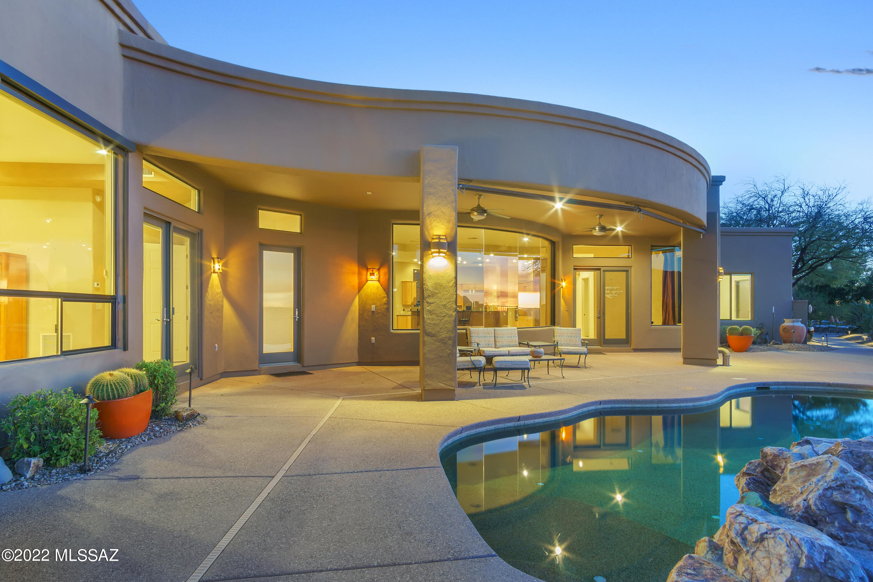 Sabino Mountain (1-290) - Residential