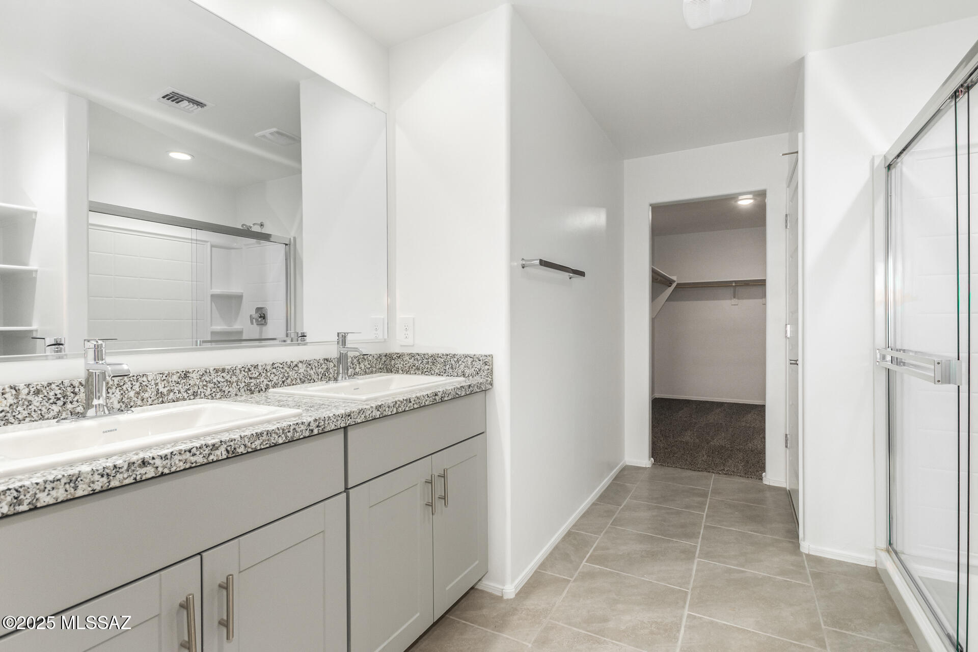 Saguaro Bloom SQ20180540069 - Residential