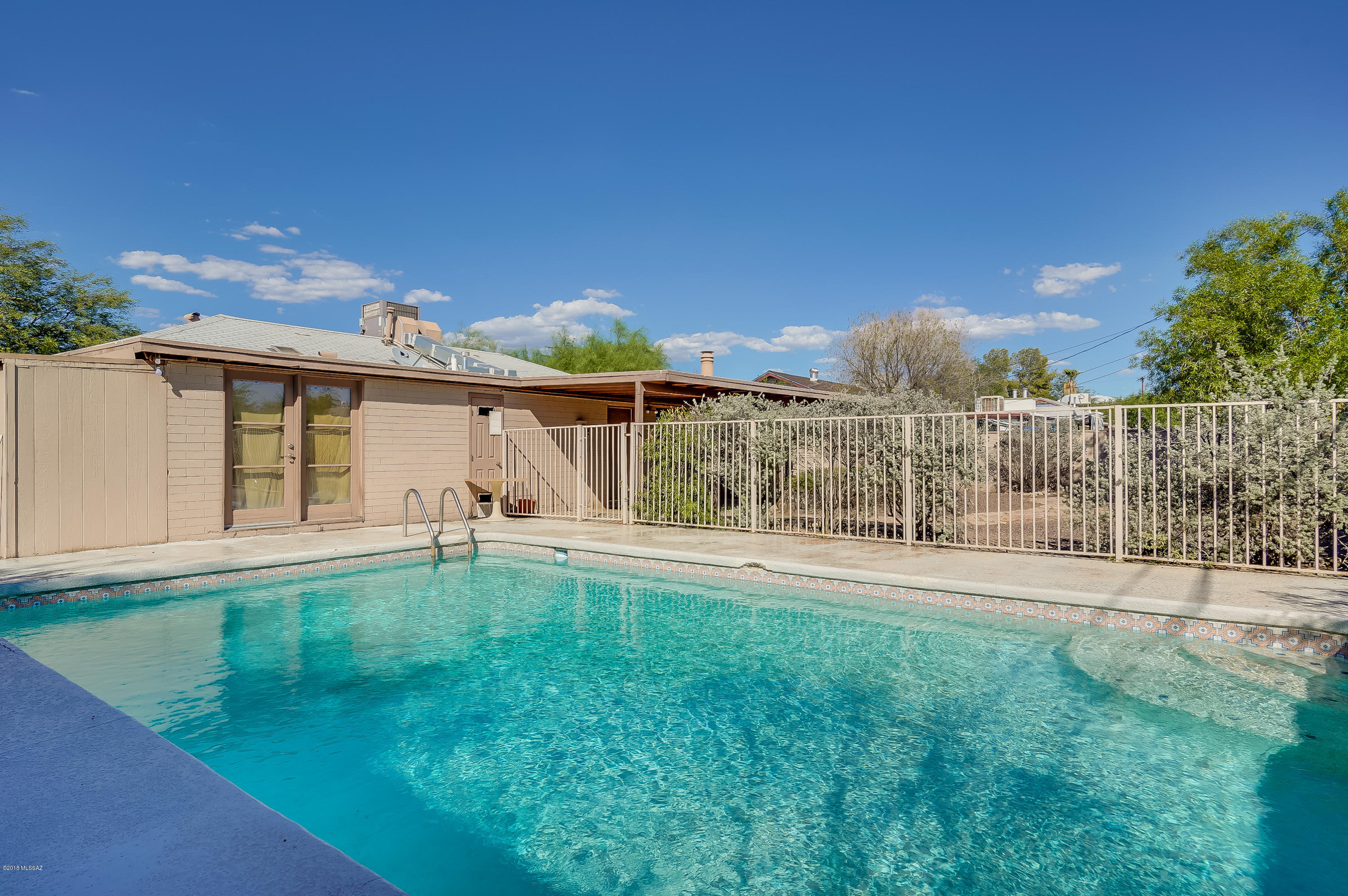 Del Monte Village - Residential