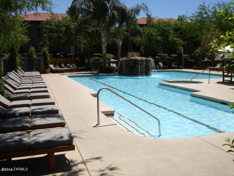 Veranda at Ventana Condominiums - Residential