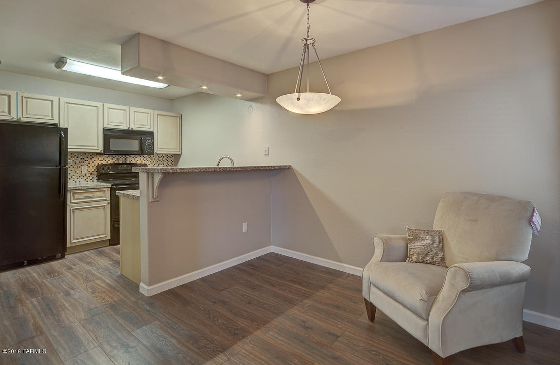 Veranda at Ventana Condominiums - Residential