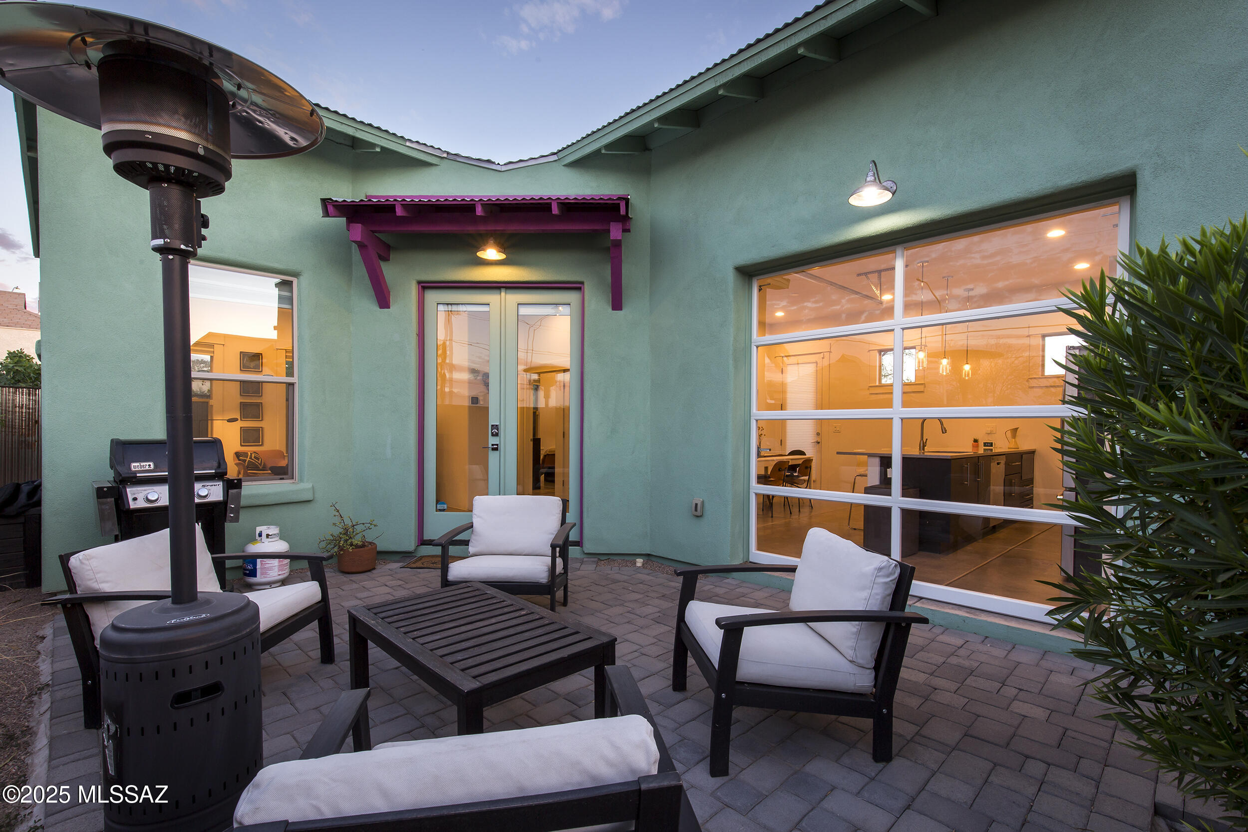 513 W Oury Street