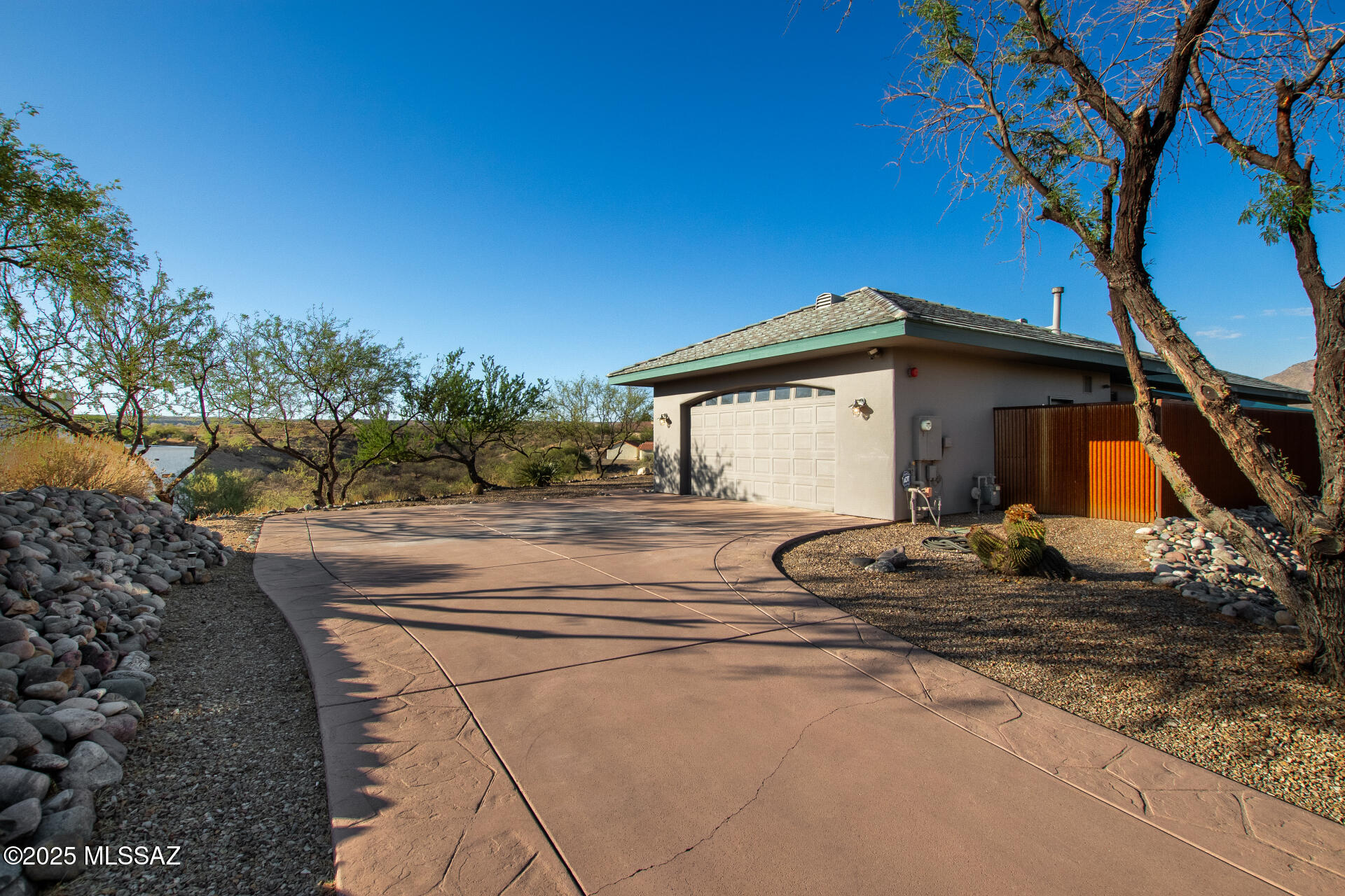 4811 E Wagon Train Road