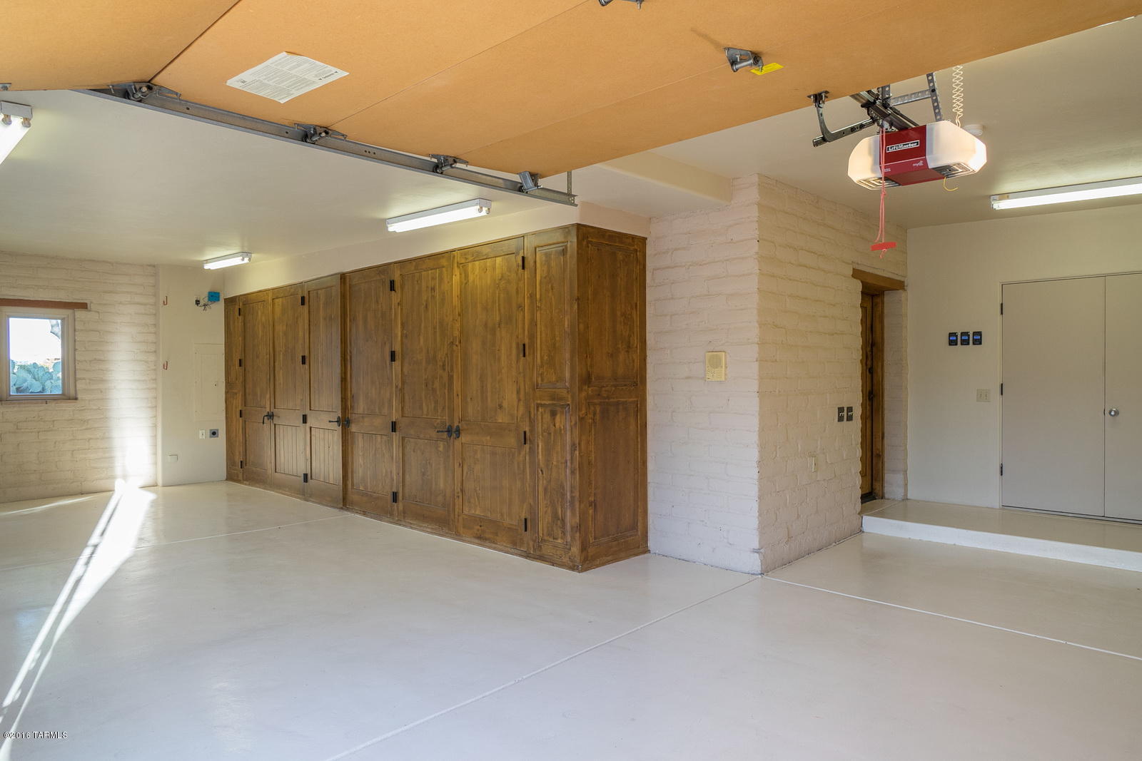 Honey Bee Canyon Estates - Residential