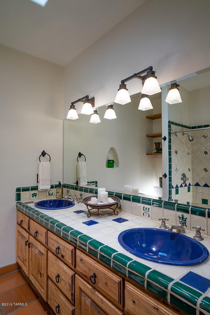 Honey Bee Canyon Estates - Residential