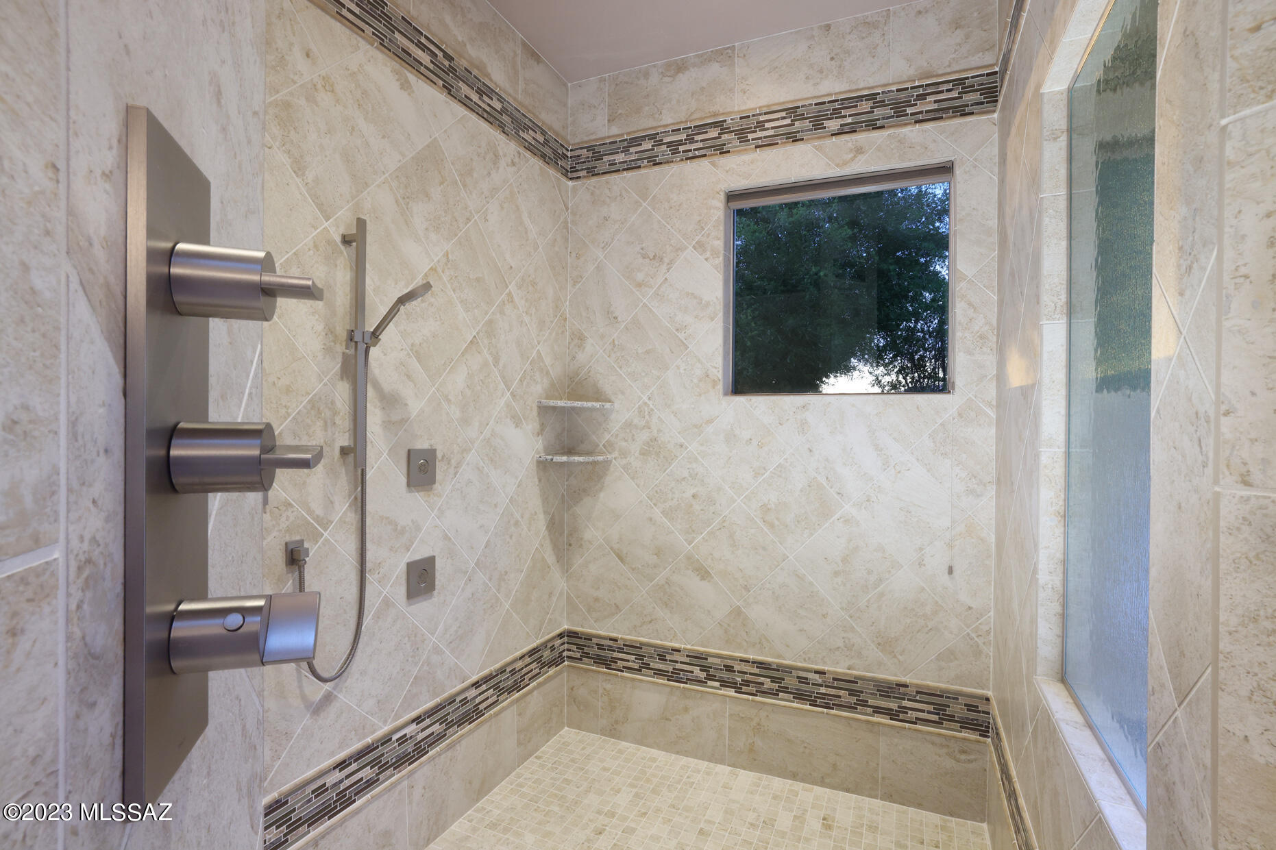 Sabino Mountain (1-290) - Residential
