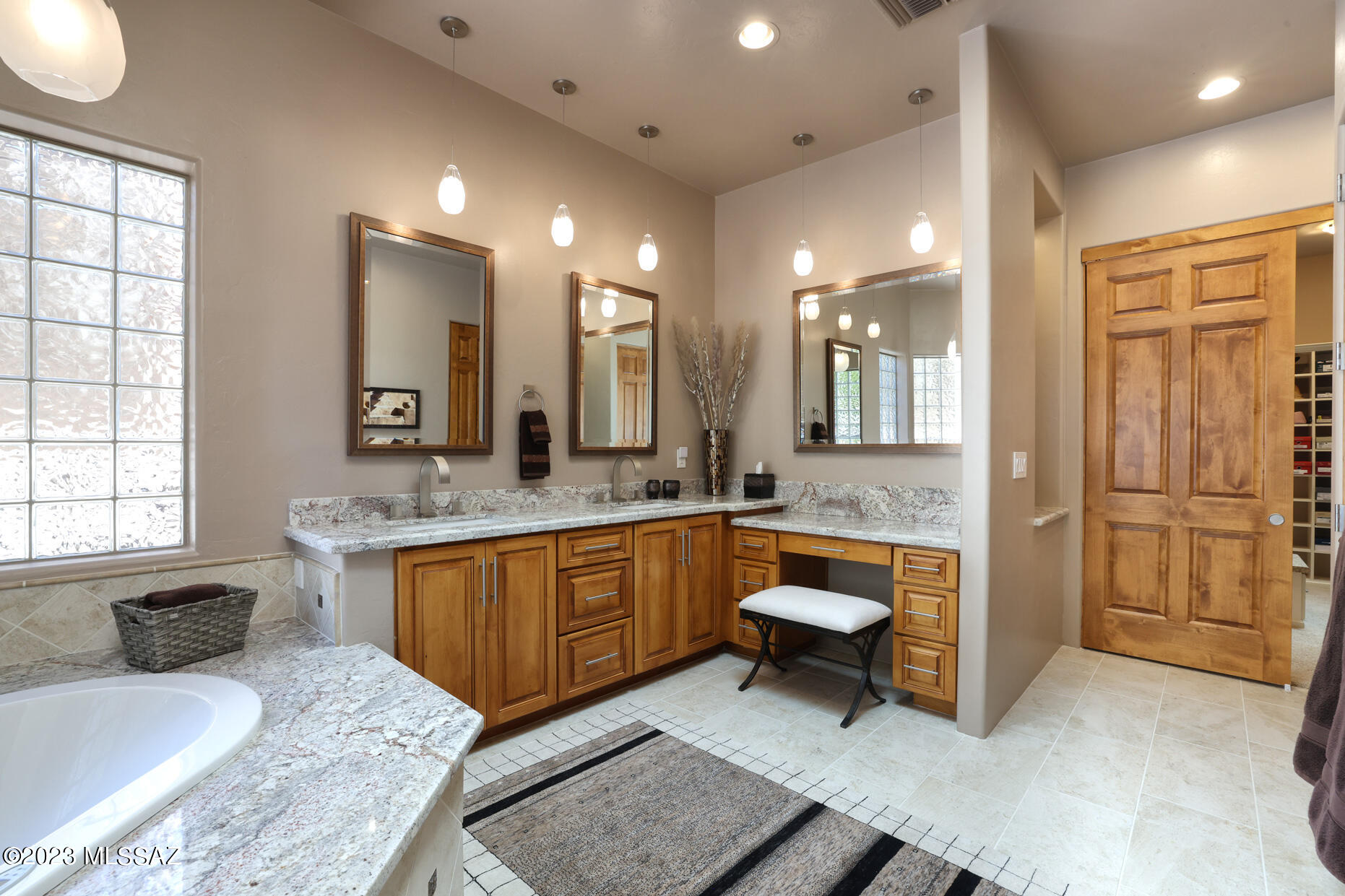 Sabino Mountain (1-290) - Residential