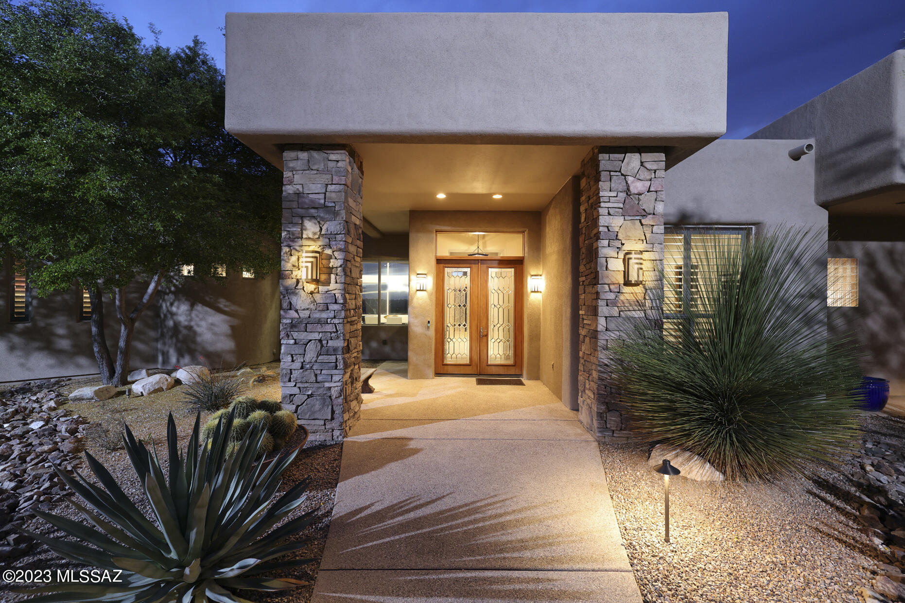 Sabino Mountain (1-290) - Residential