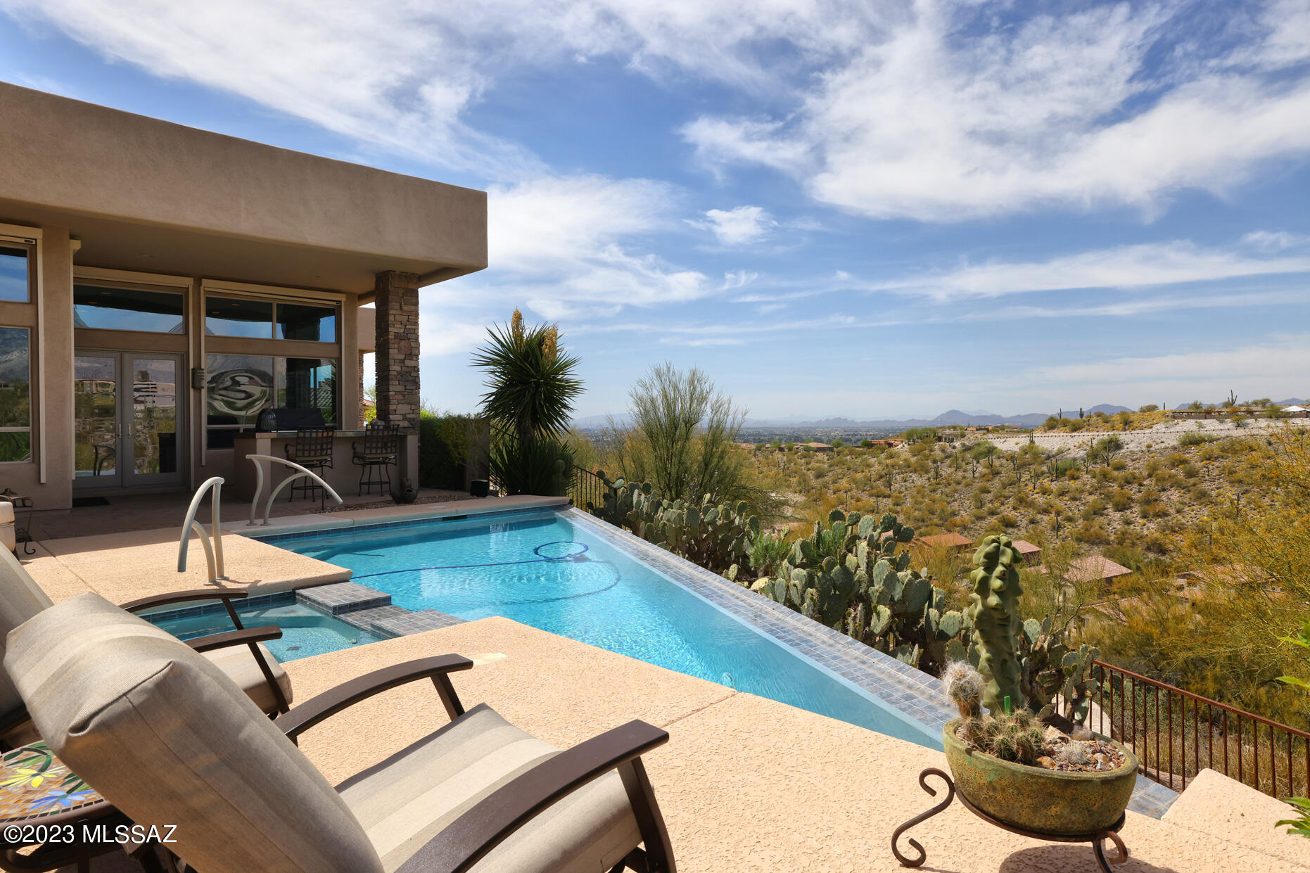 Sabino Mountain (1-290) - Residential