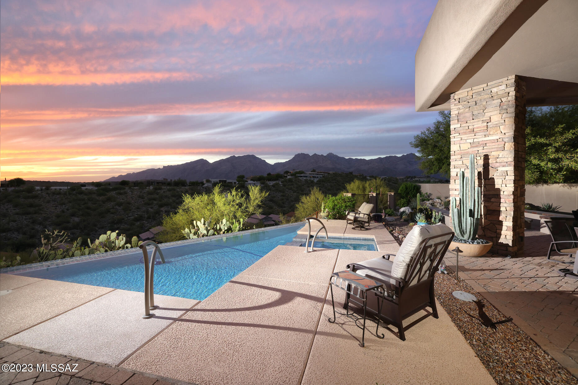 Sabino Mountain (1-290) - Residential