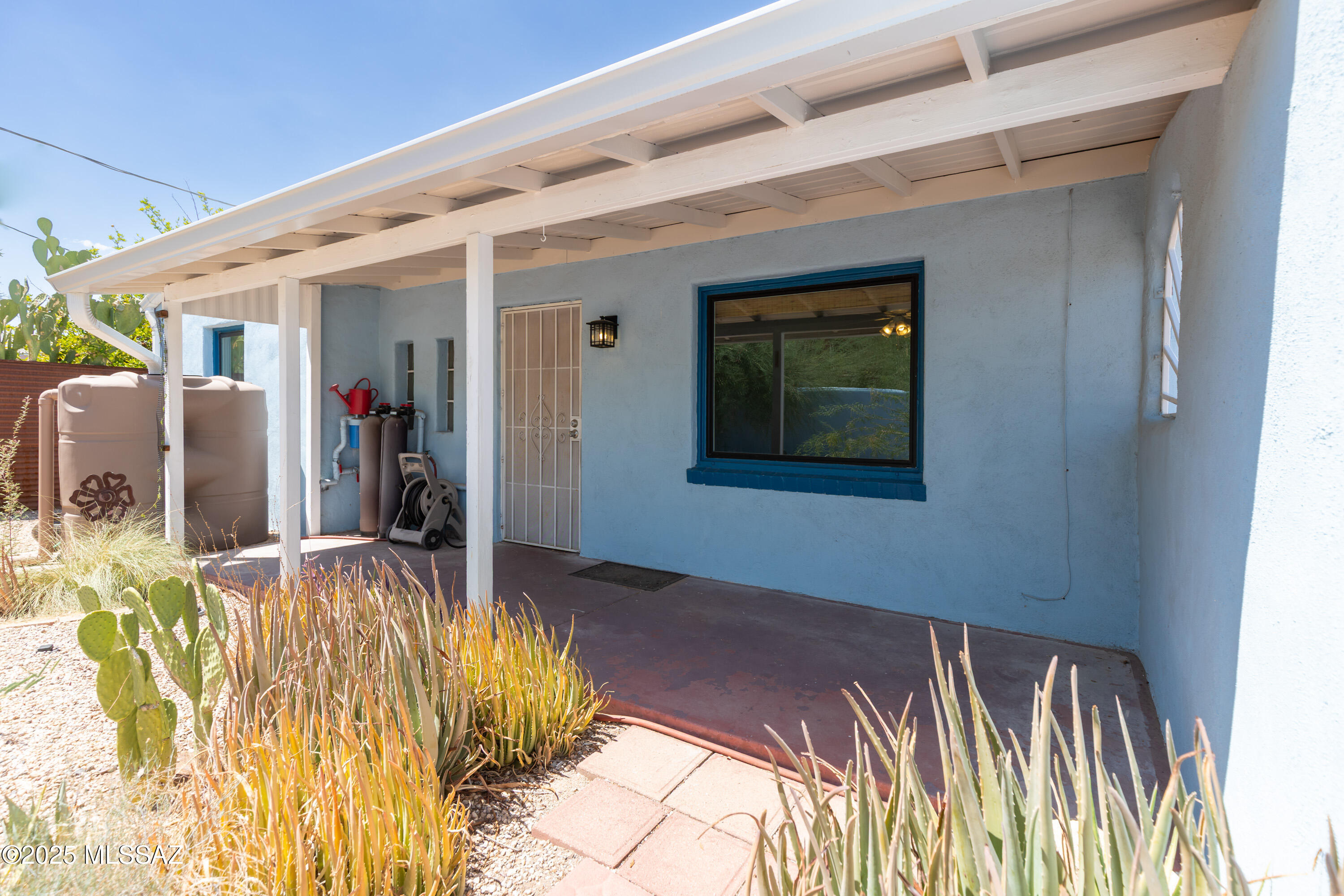 3541 E Cody Street