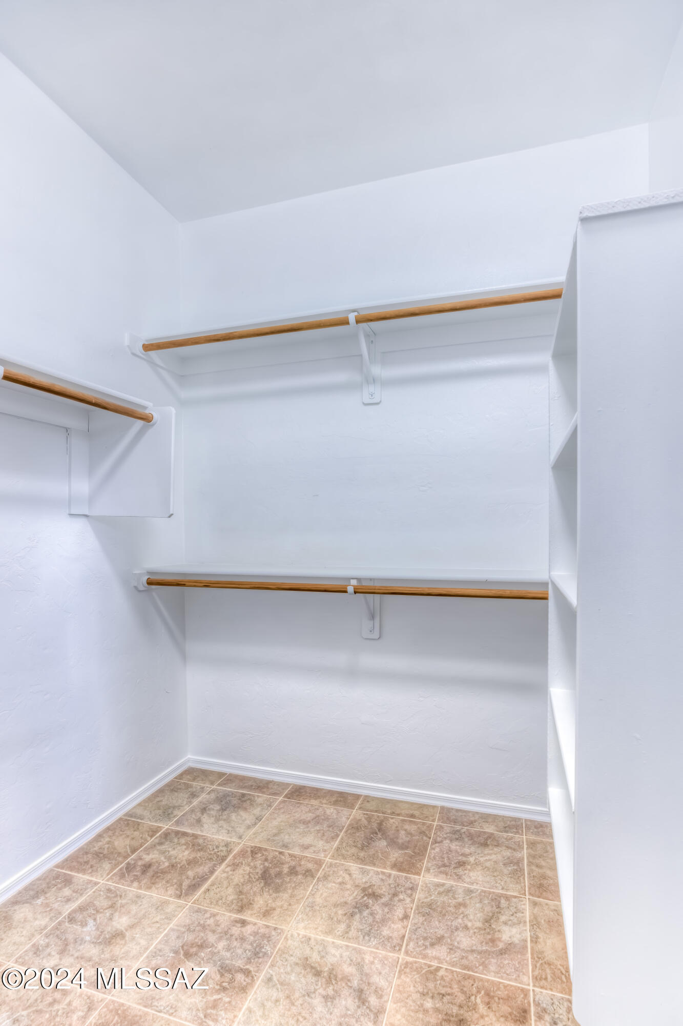 Silverbell Place (1-153) - Residential