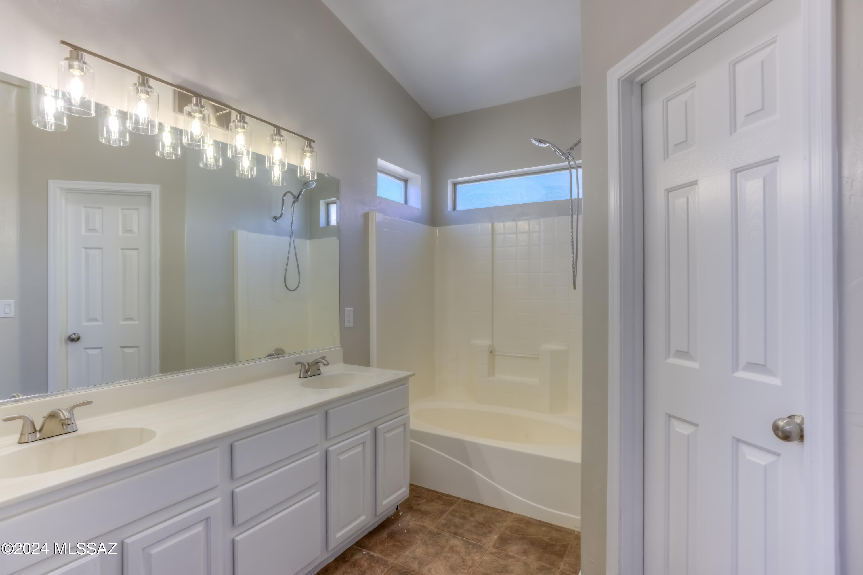 Silverbell Place (1-153) - Residential