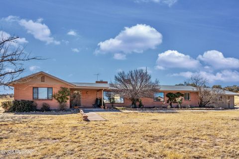 MLS: 22505421