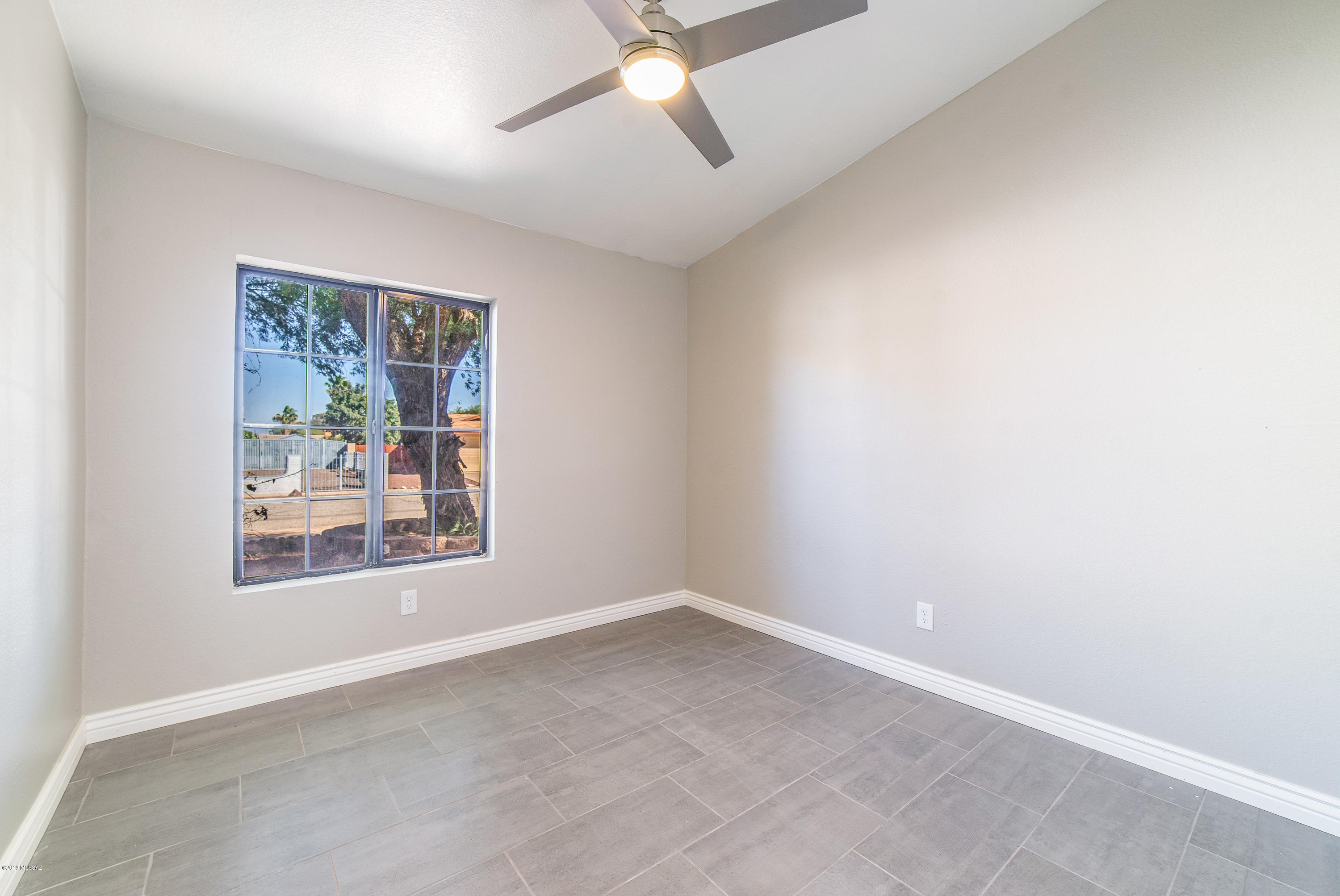 Paseo Vista (1-234) - Residential