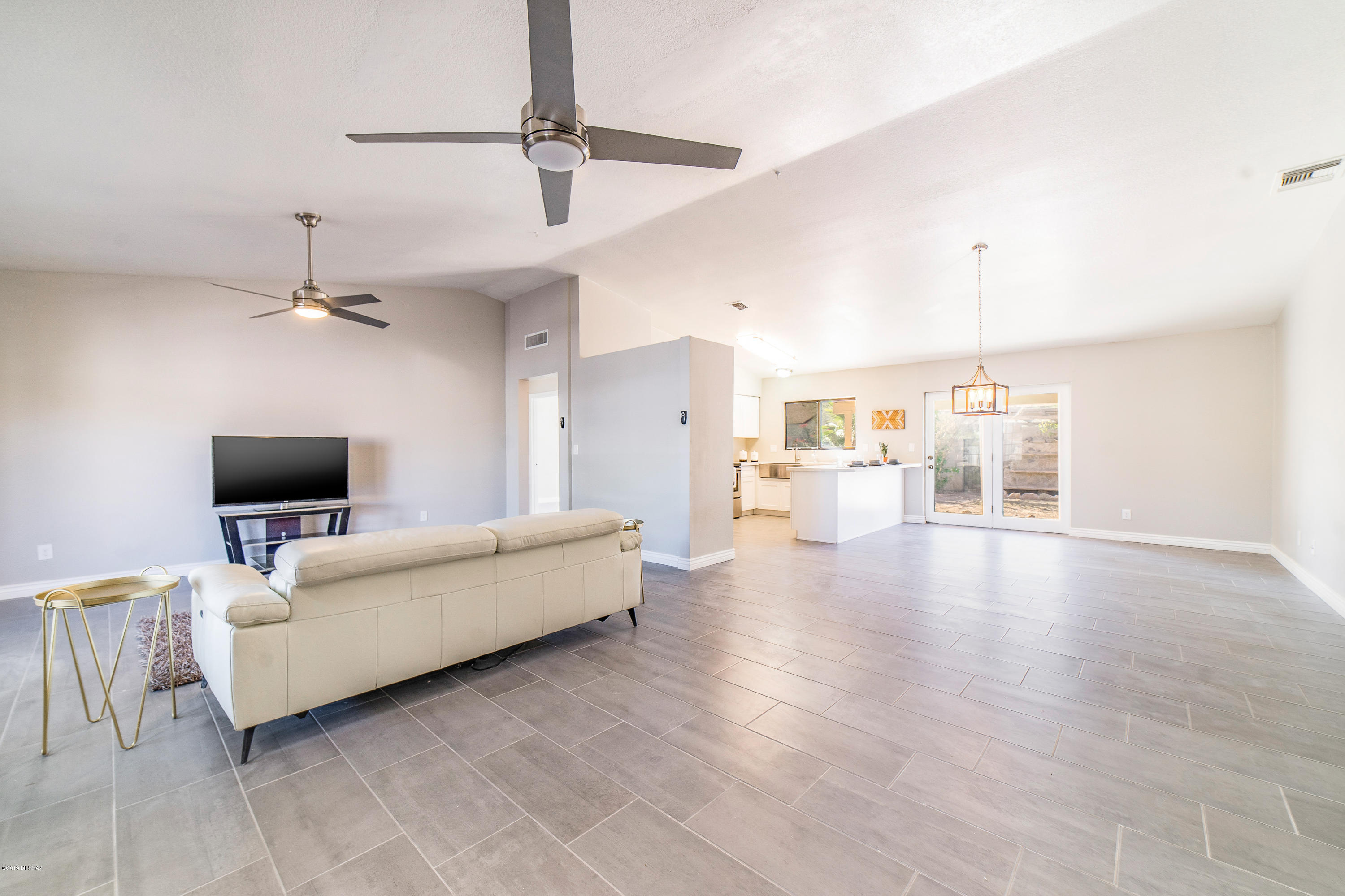 Paseo Vista (1-234) - Residential