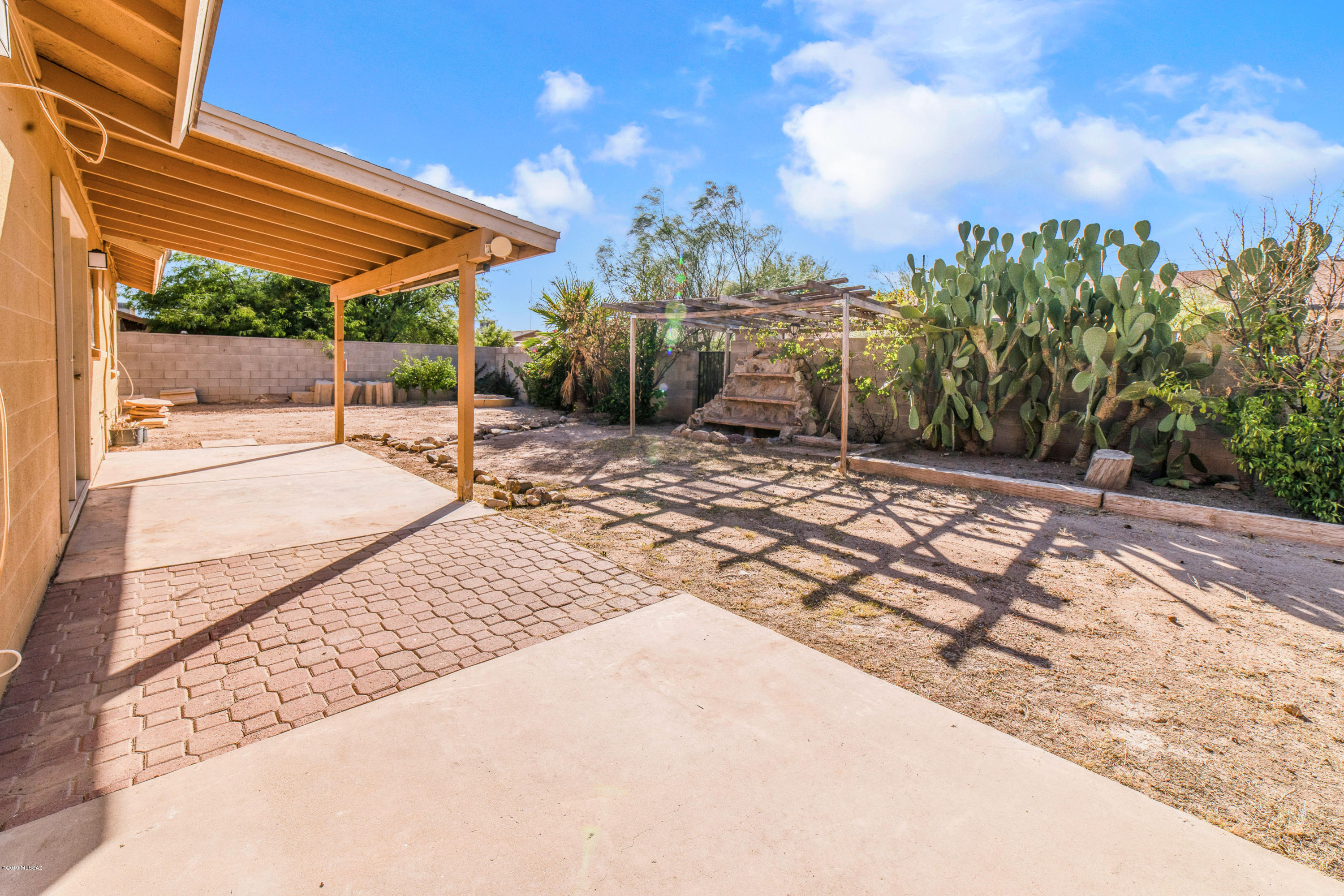 Paseo Vista (1-234) - Residential