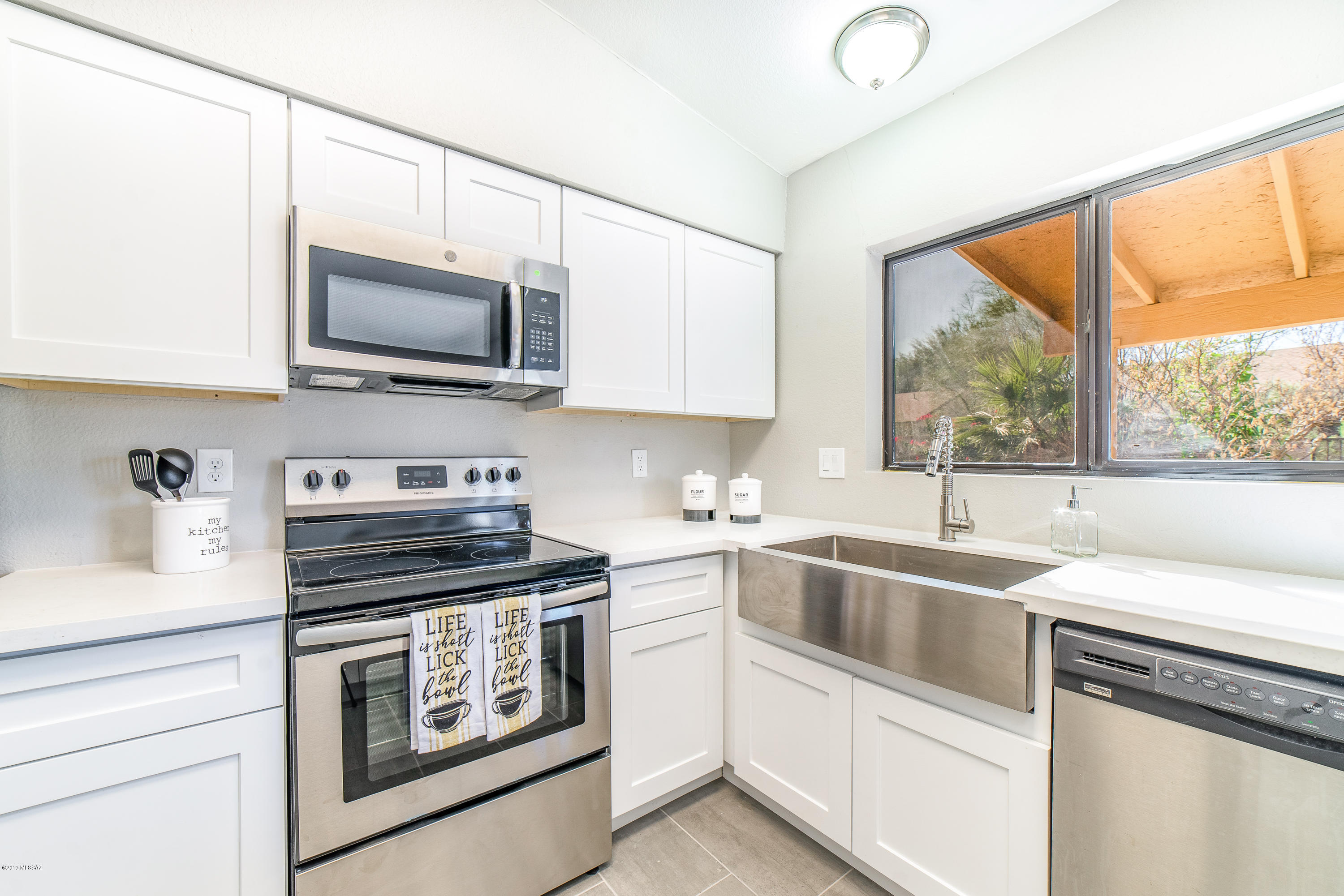 Paseo Vista (1-234) - Residential