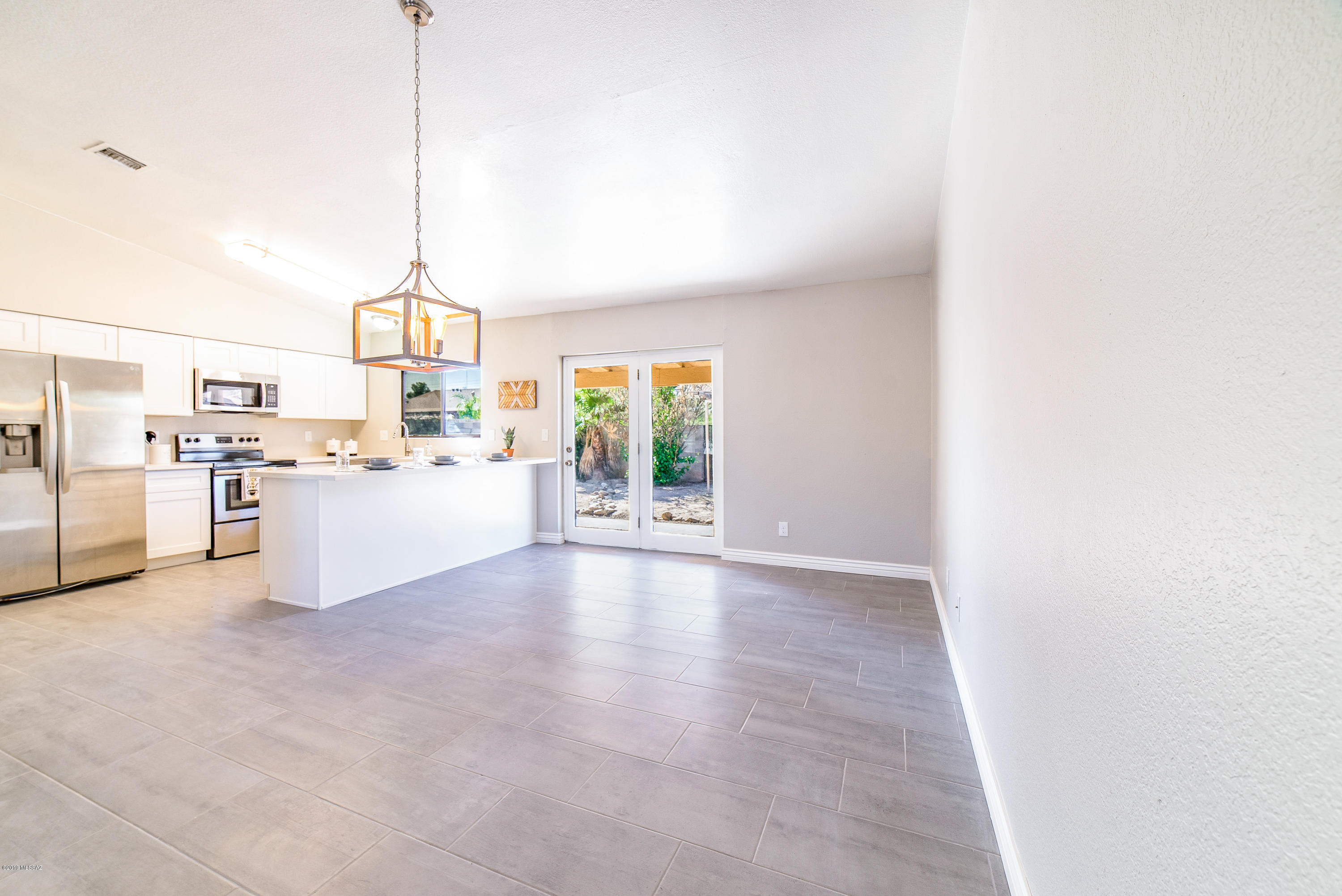 Paseo Vista (1-234) - Residential