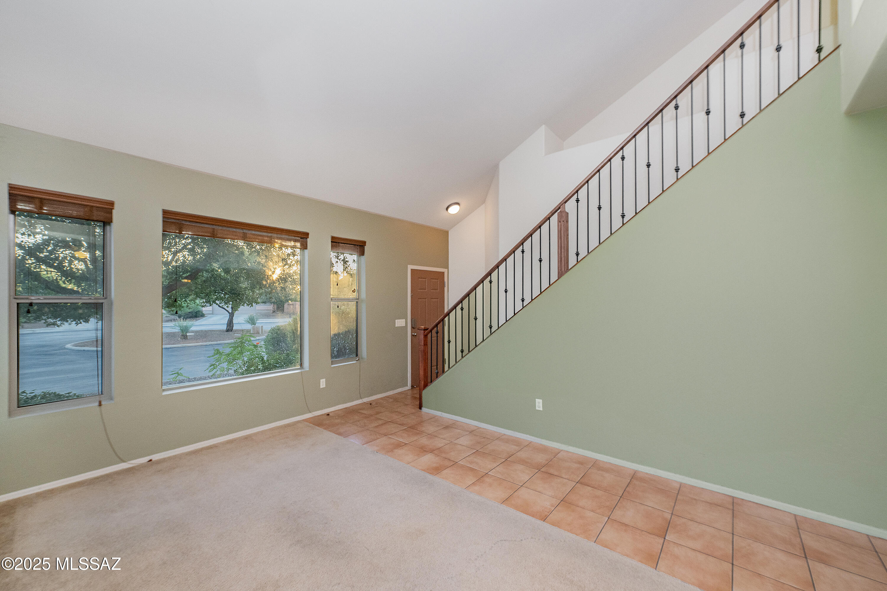 257 E Shore Cliff Place