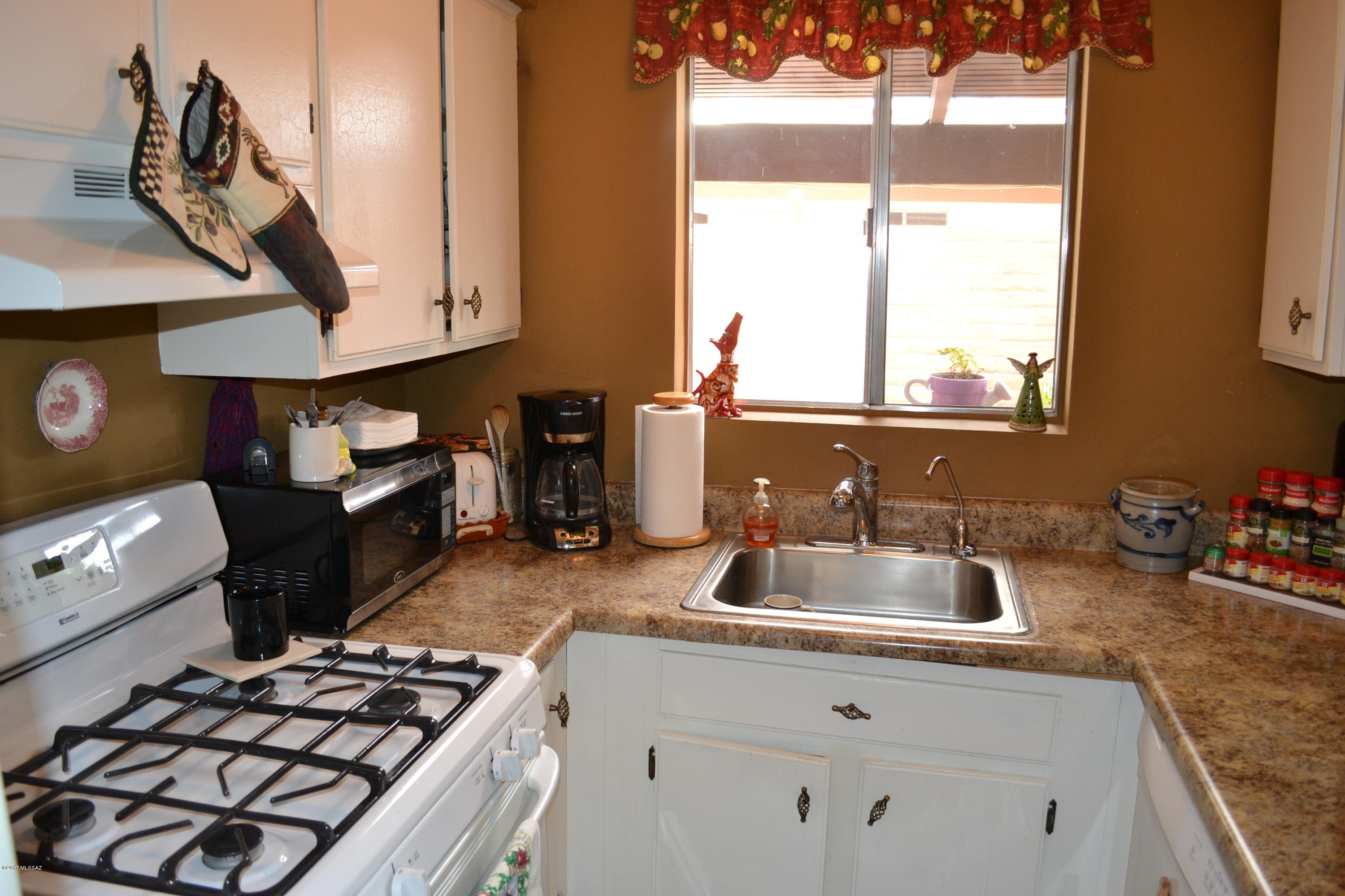 Las Solanas Blk 1 (1-49) - Residential