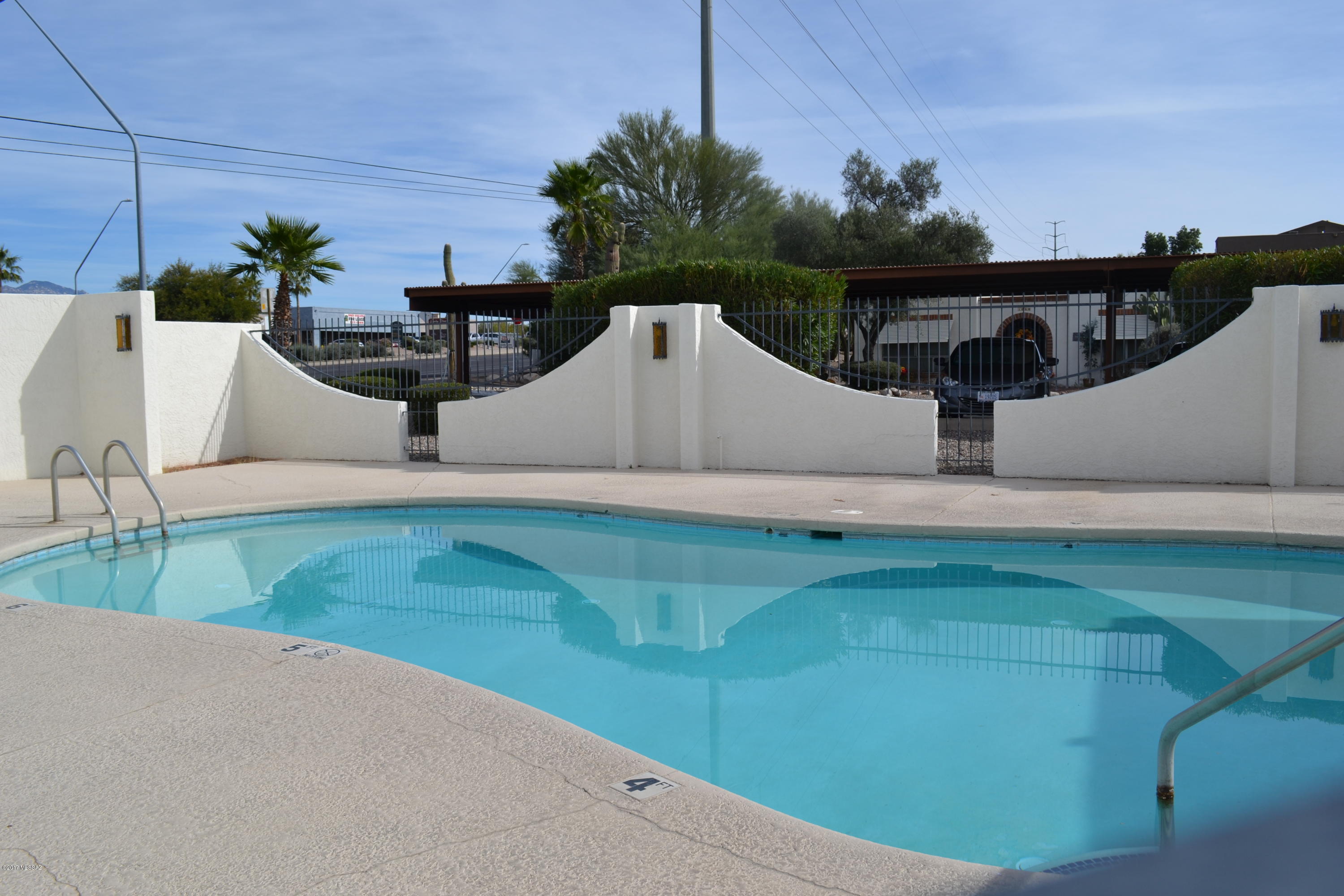 Las Solanas Blk 1 (1-49) - Residential