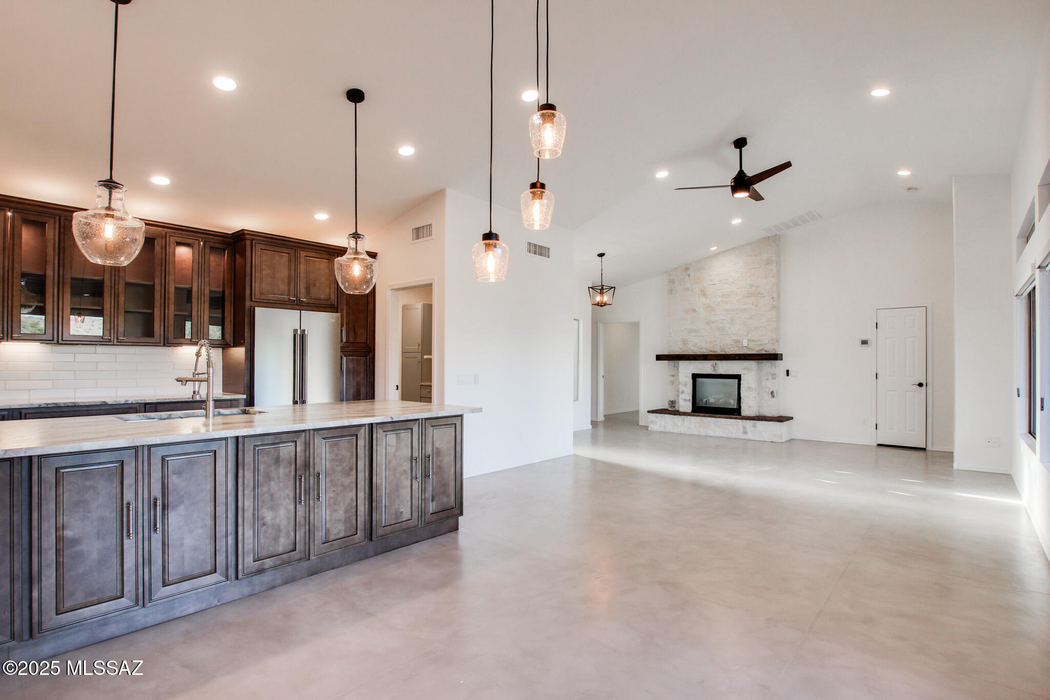 37790 S Desert Bluff Drive