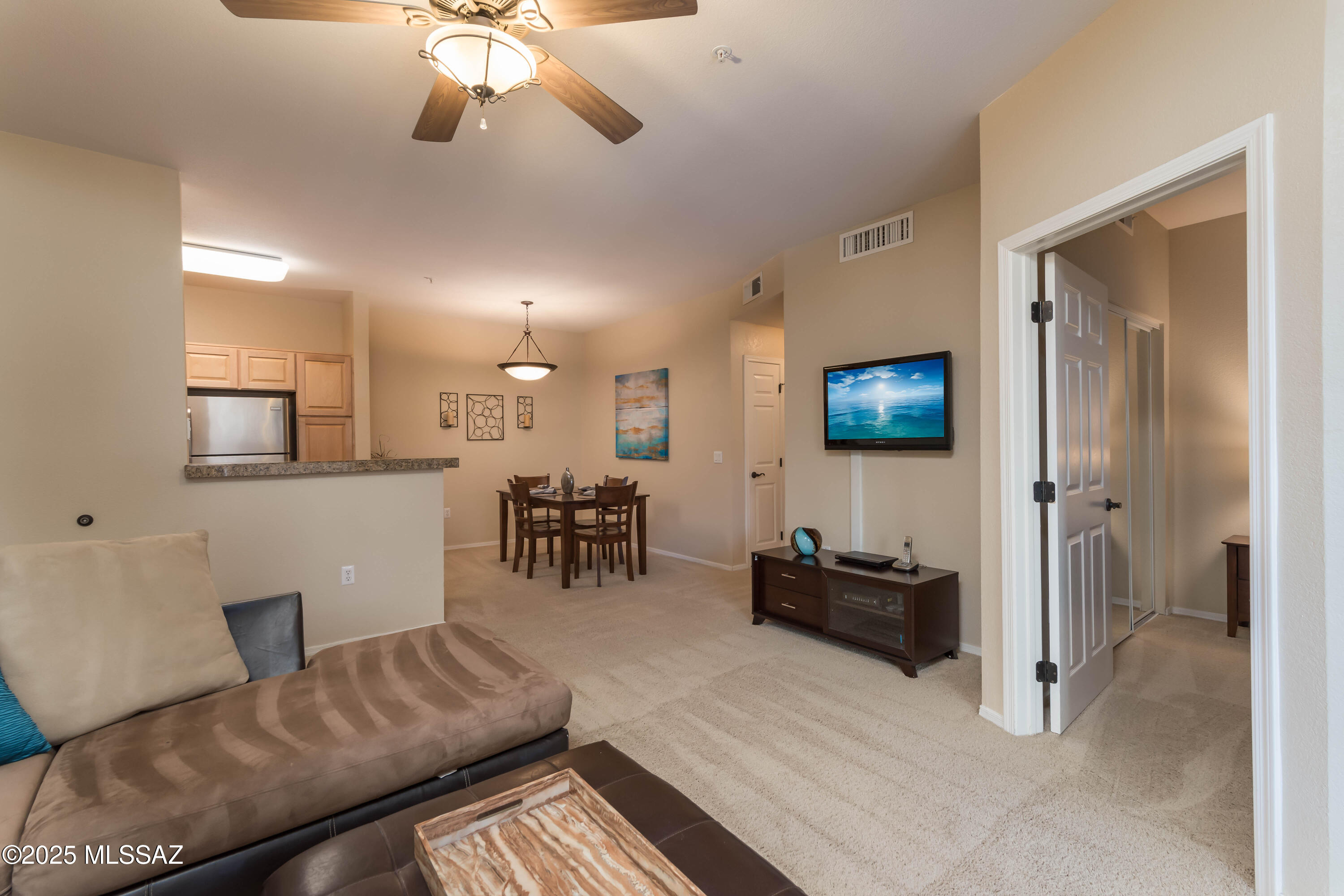 1500 E Pusch Wilderness Drive 4106