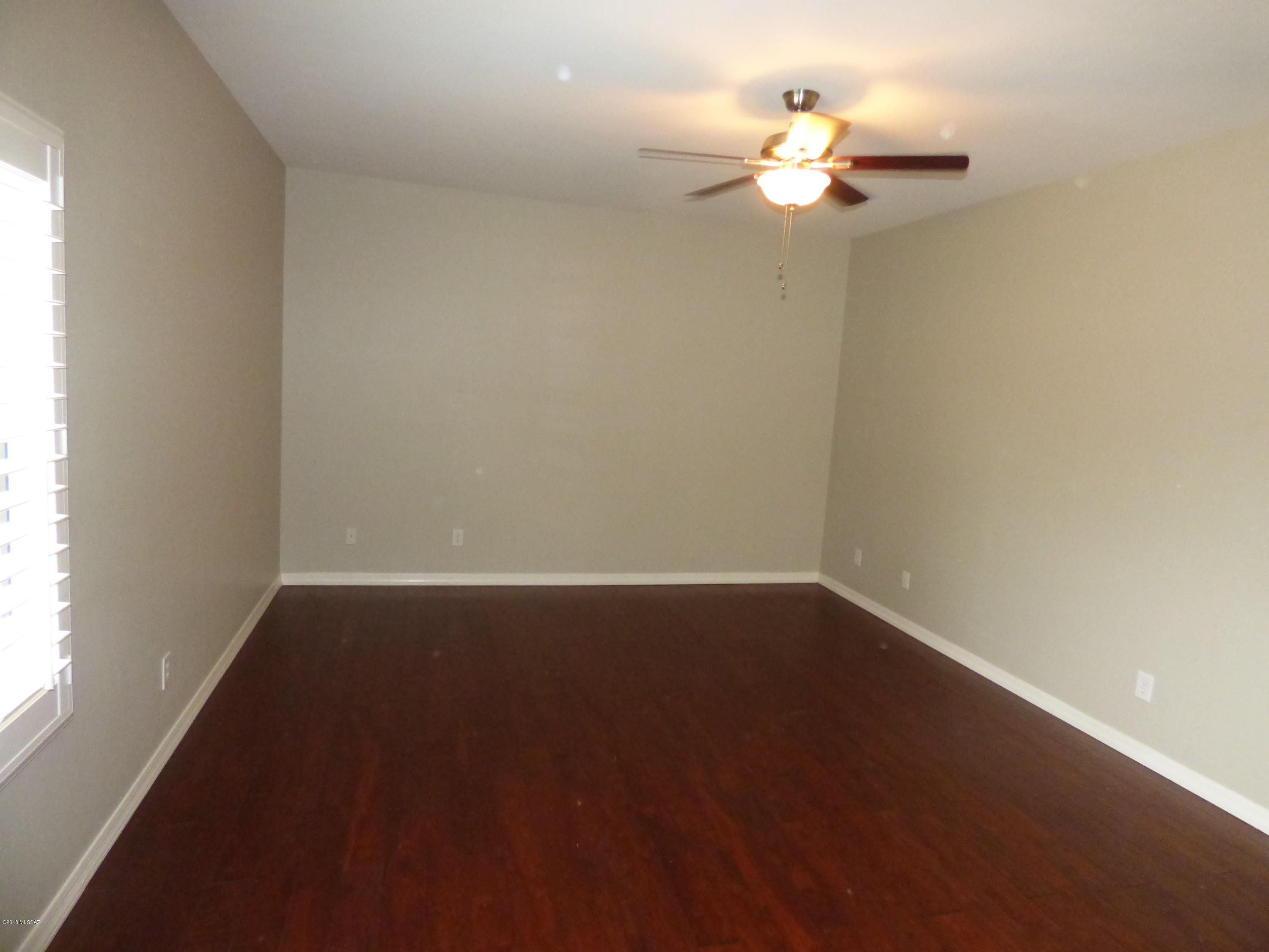 Rancho Del Lago (1-100) - Residential Lease