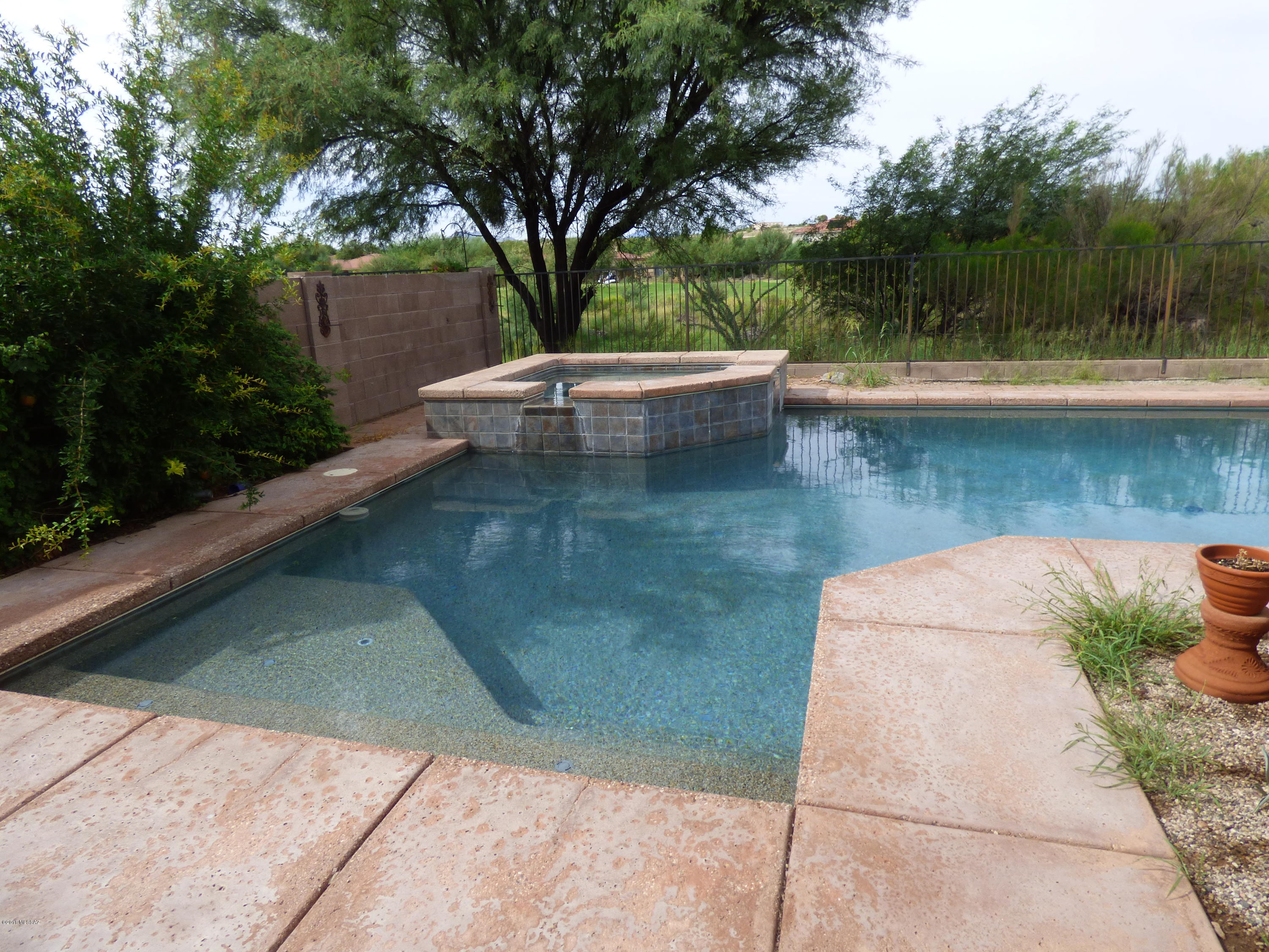 Rancho Del Lago (1-100) - Residential Lease