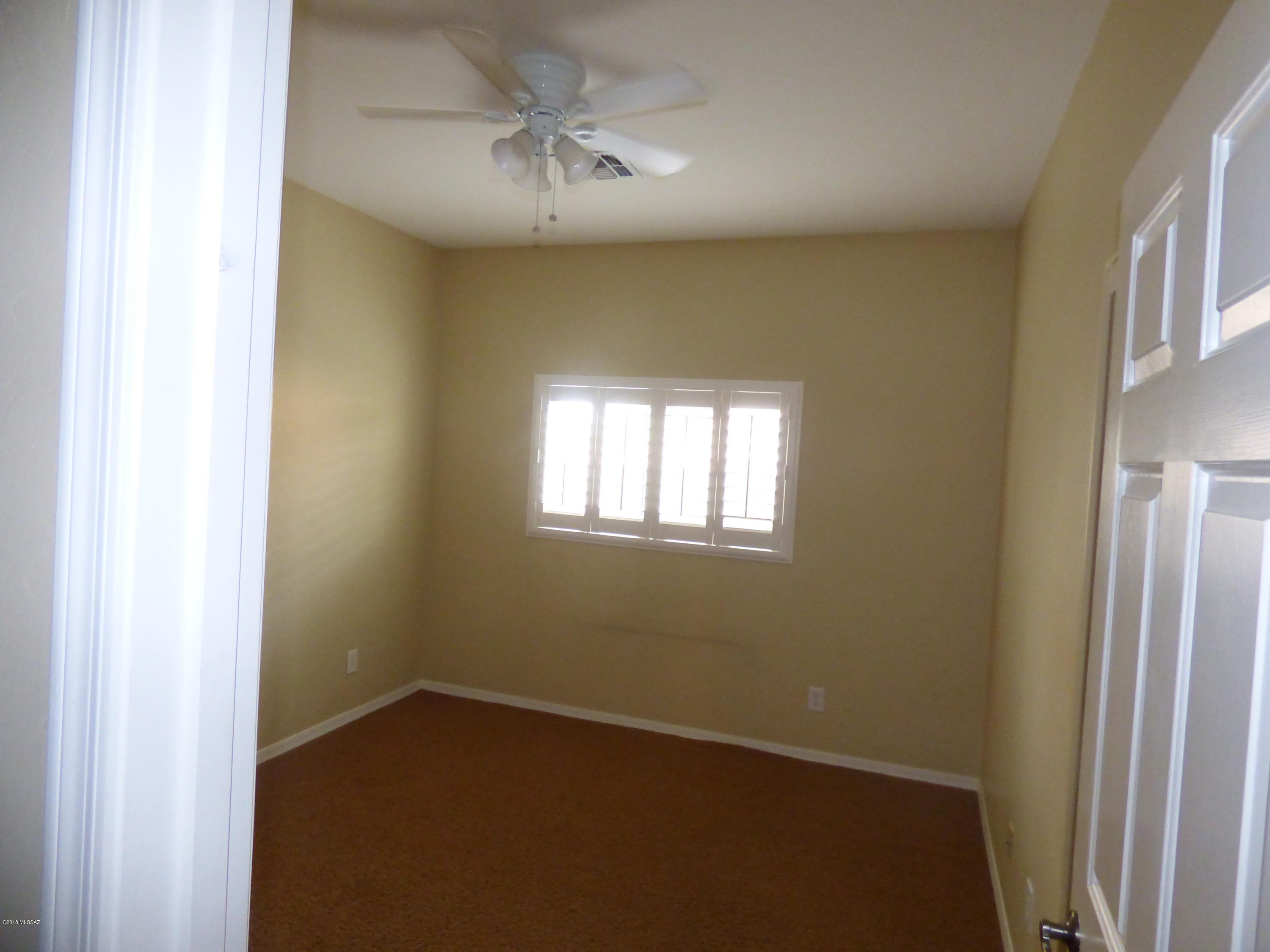 Rancho Del Lago (1-100) - Residential Lease