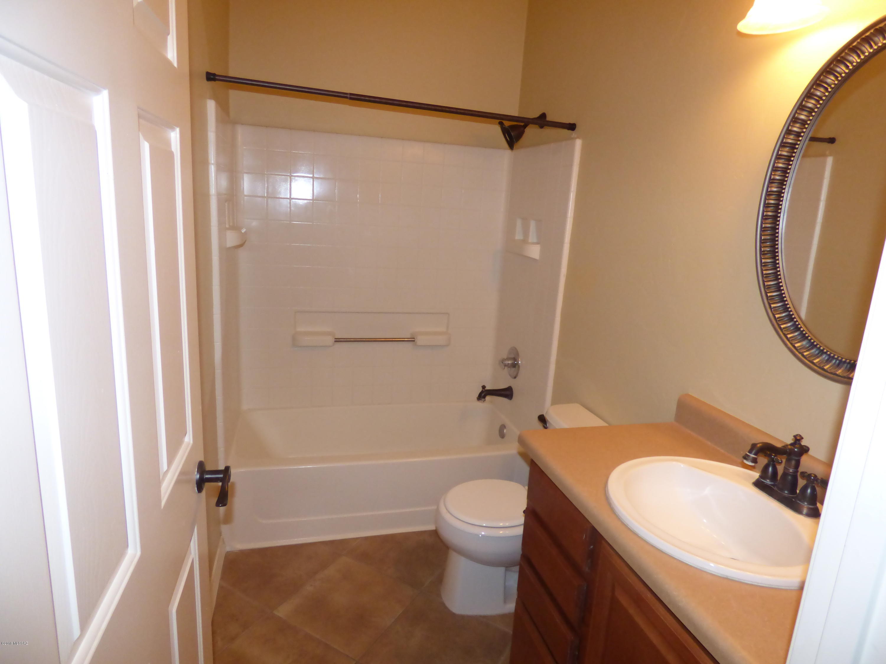 Rancho Del Lago (1-100) - Residential Lease
