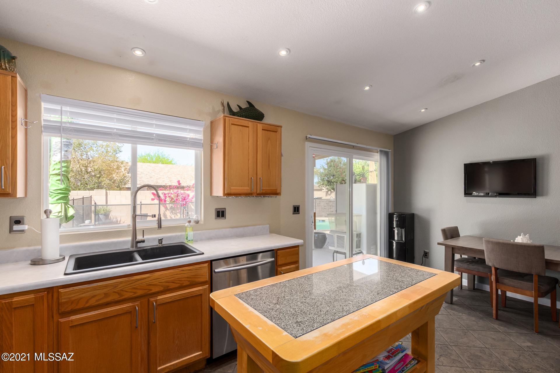 Silver Moon (1-101) - Residential