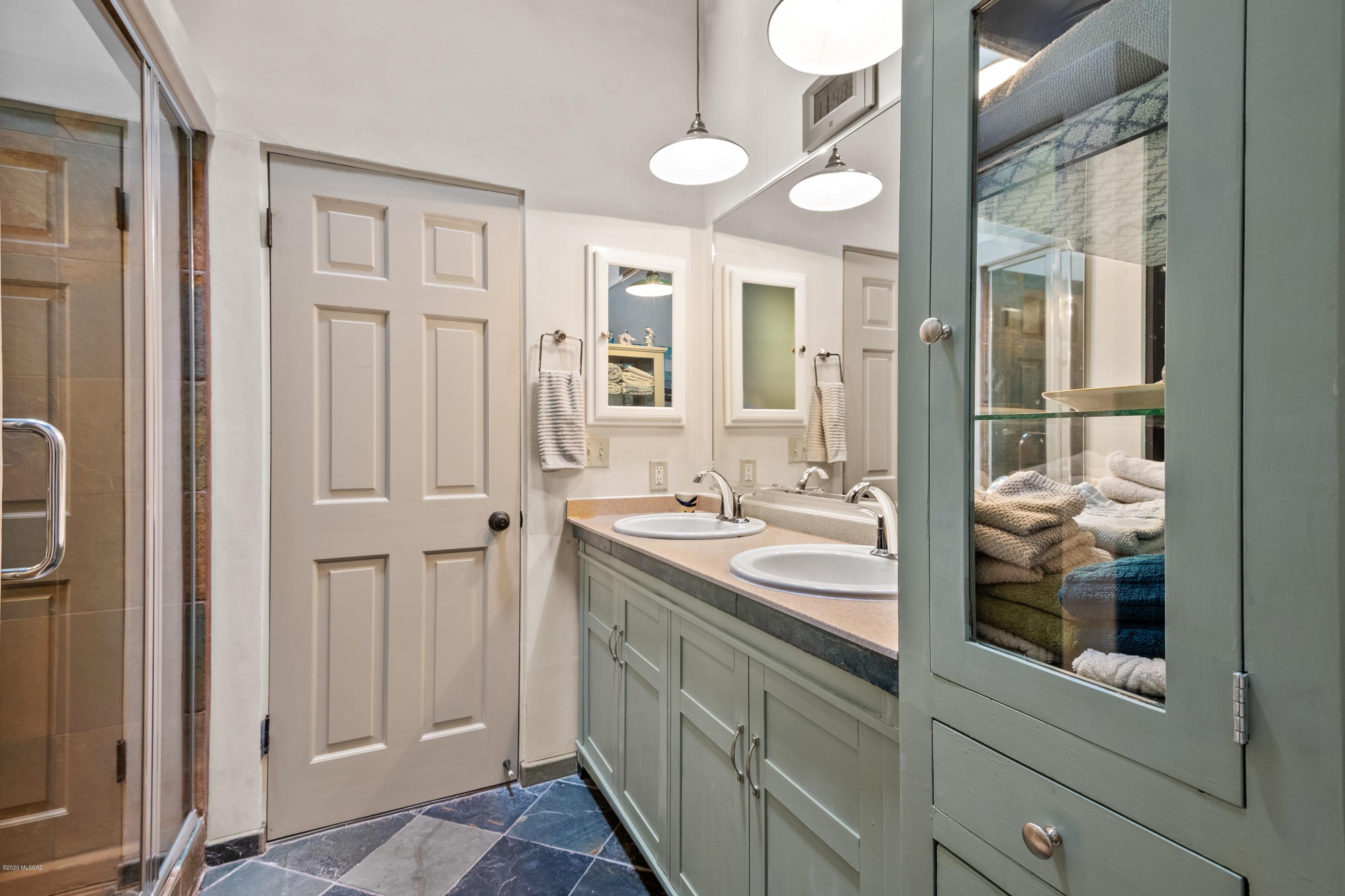 Mercado District of Menlo Park Blks A-D (1-100) - Residential
