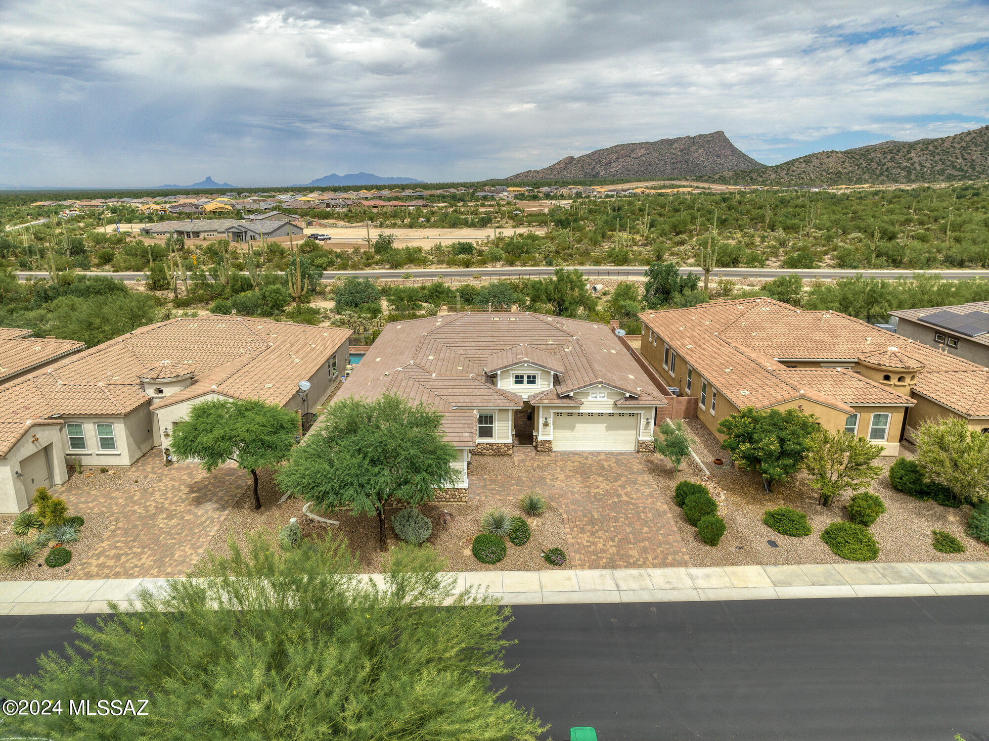 Golden Barrel Place At Dove Mountain SQ20141710079 - Residential