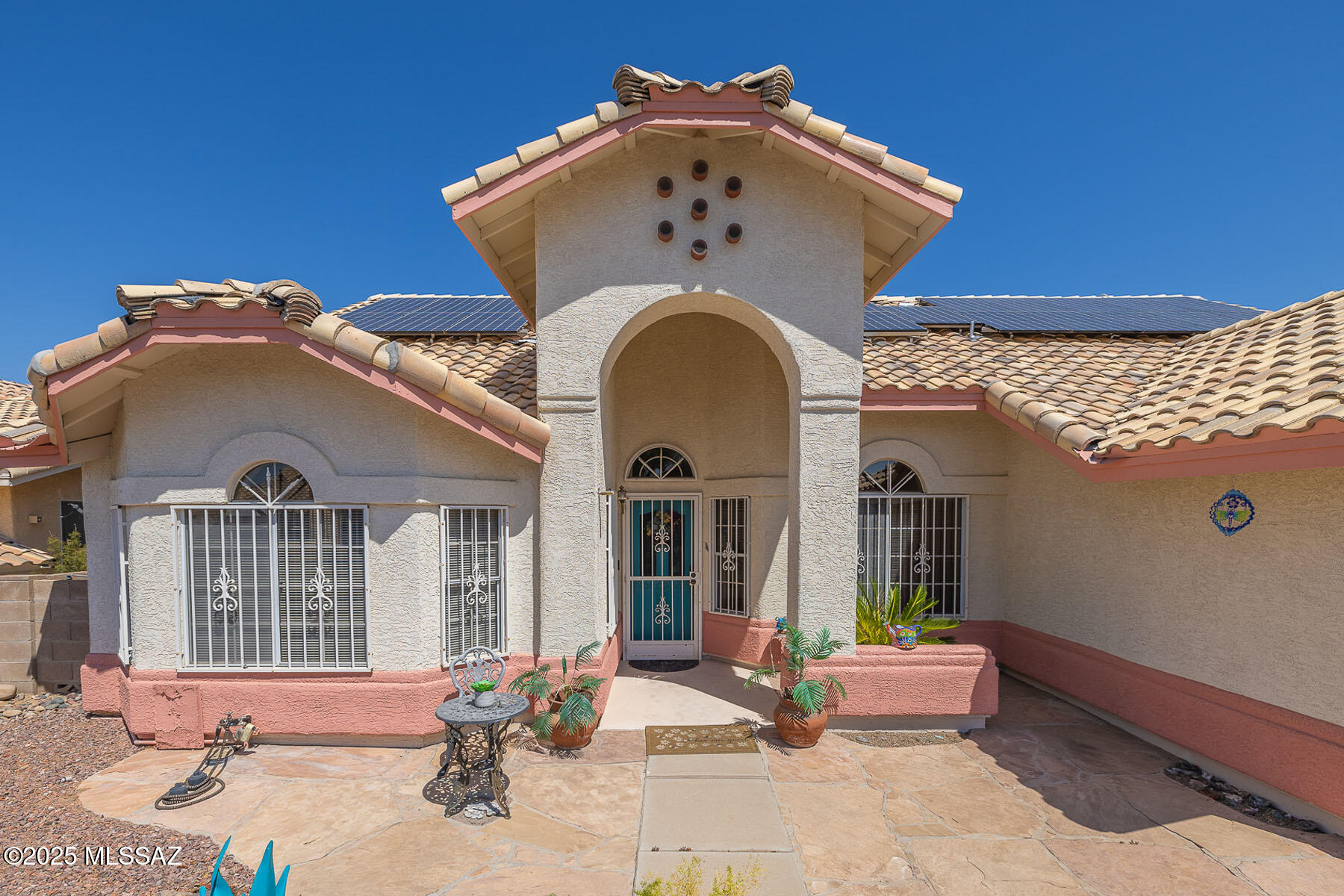1602 W Sunridge Drive
