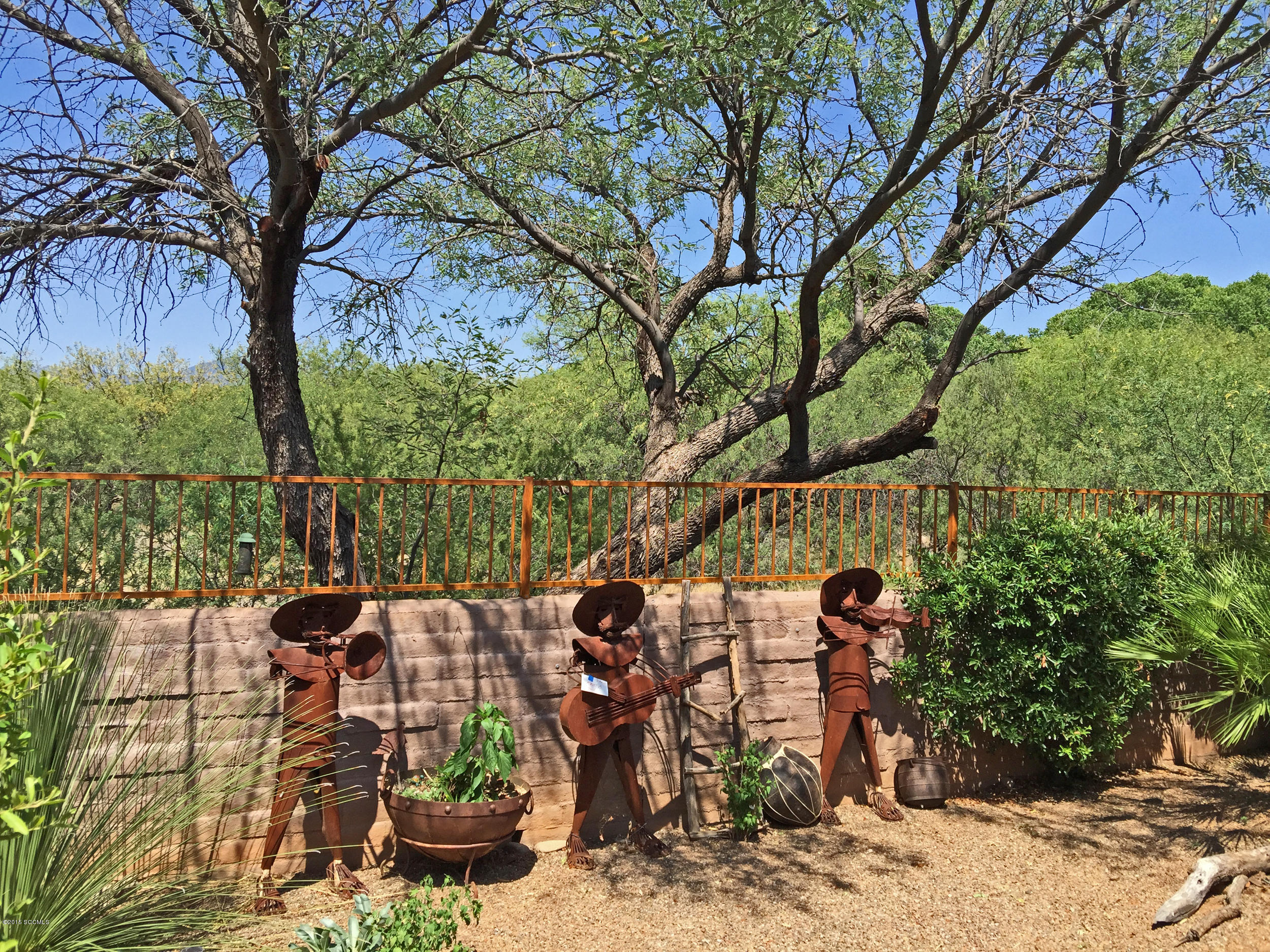 Barrio Trails Head - Residential