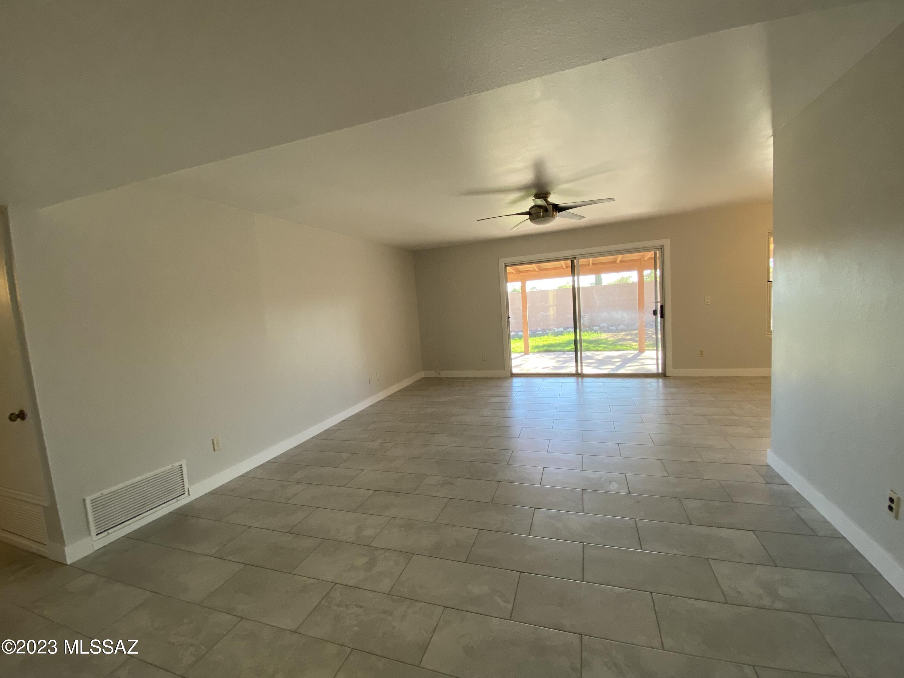Sutton Place (1-120) - Residential Lease