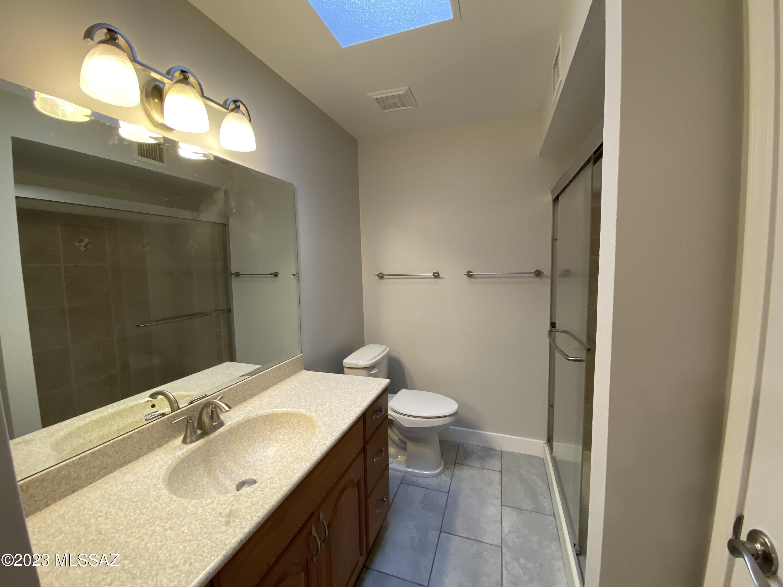 Sutton Place (1-120) - Residential Lease