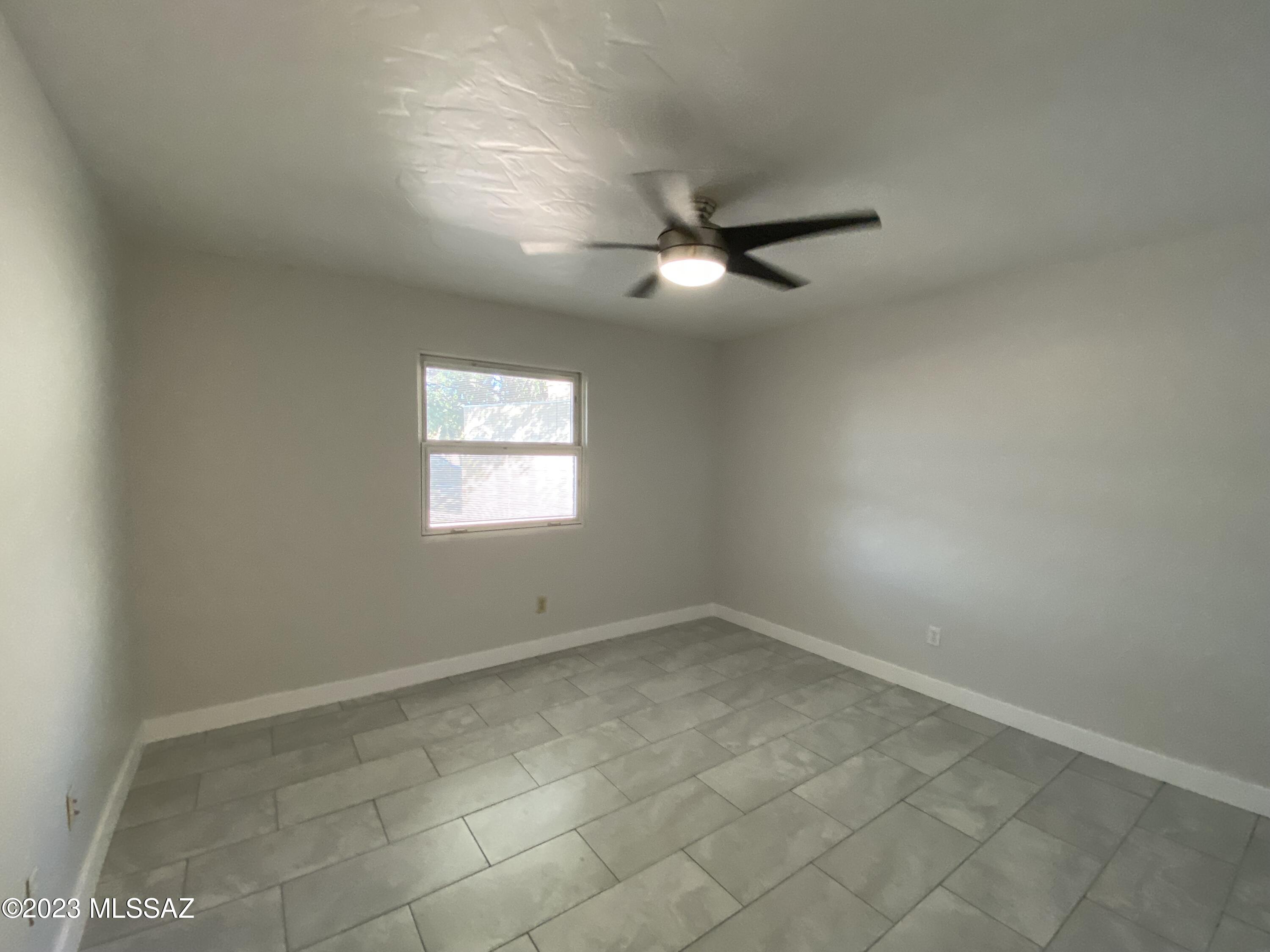 Sutton Place (1-120) - Residential Lease