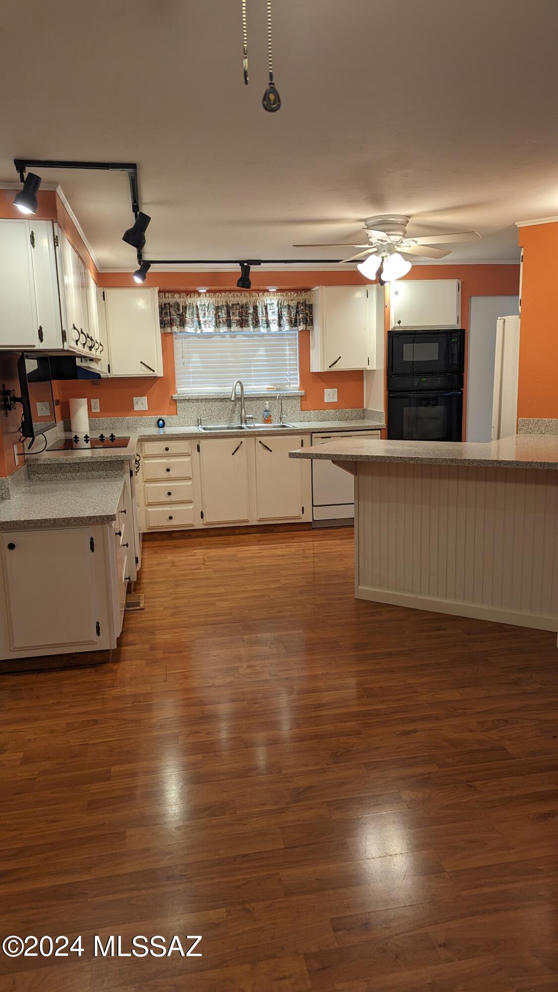 Green Valley Mobile Estates (438-568) - Residential