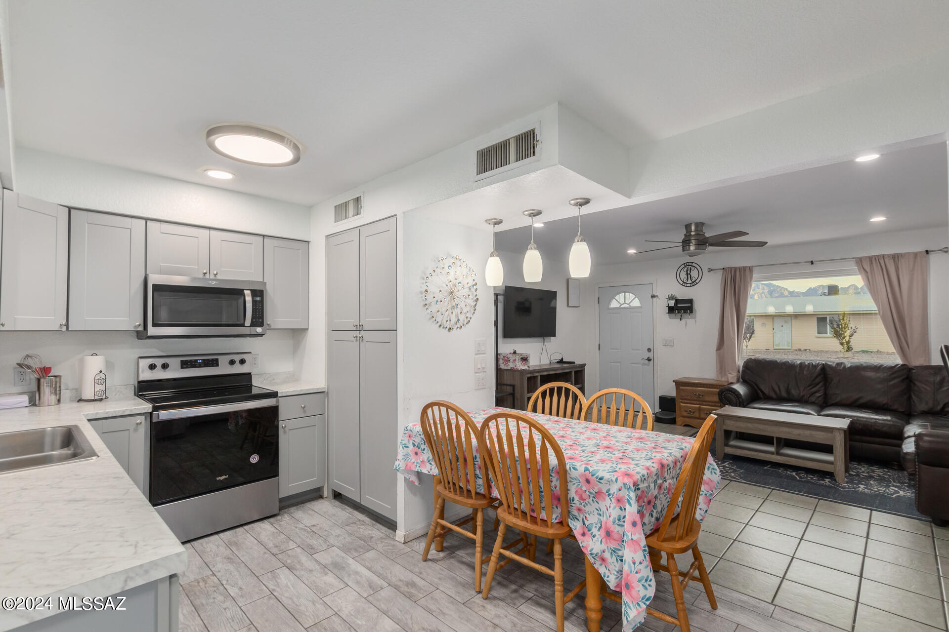 Twin Lakes (194-231) - Residential
