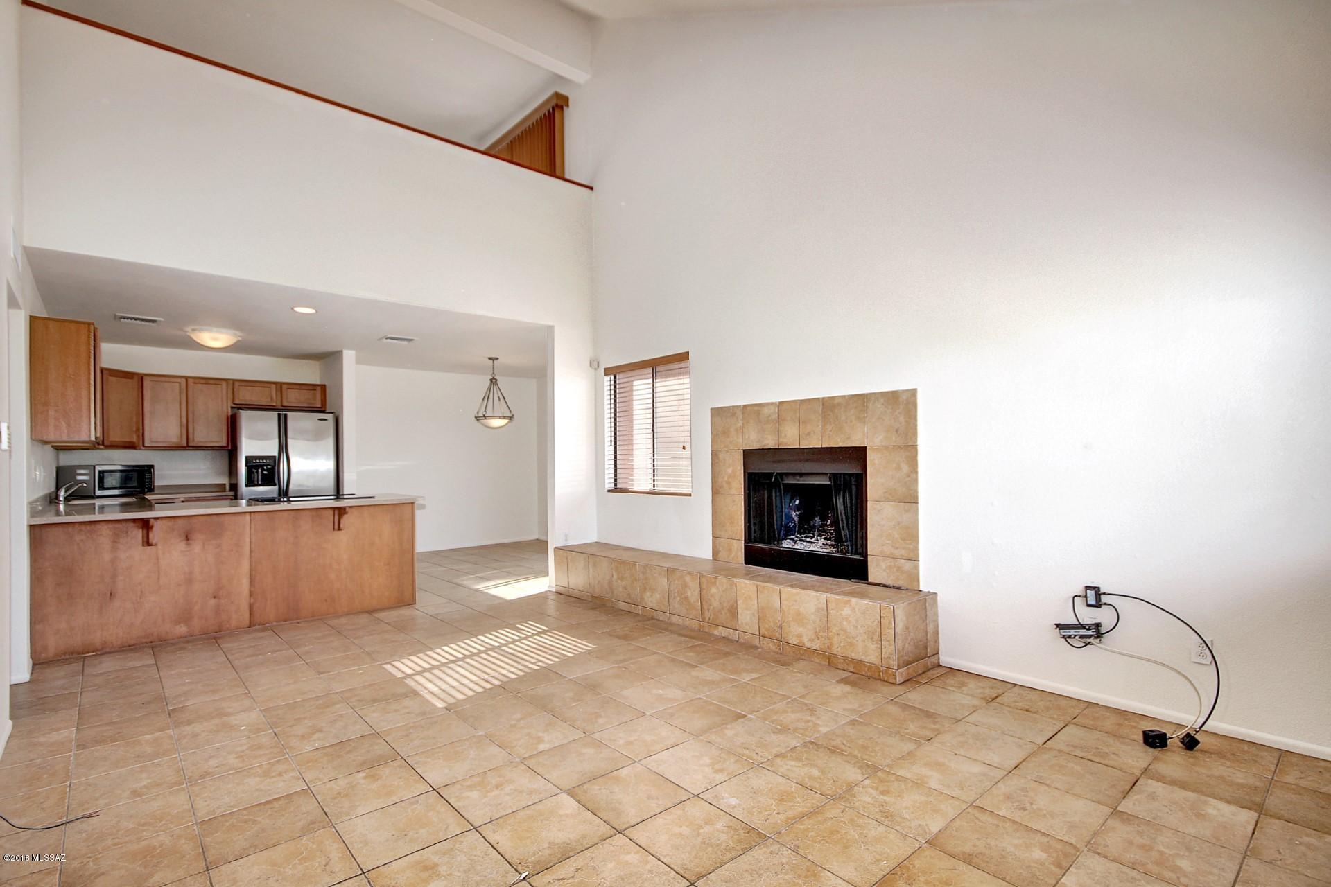 Ventana Vista Condominiums - Residential