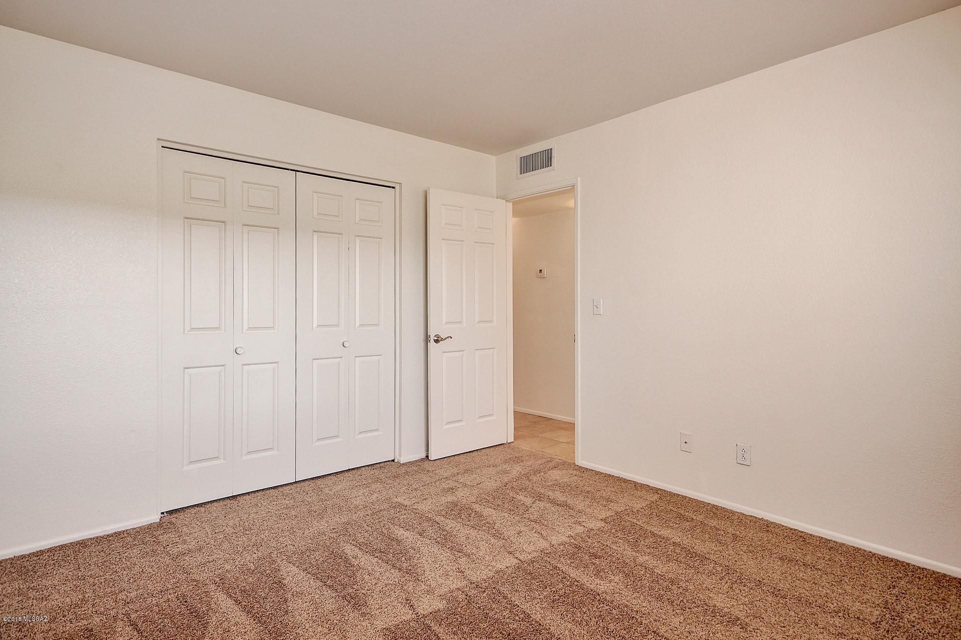 Ventana Vista Condominiums - Residential
