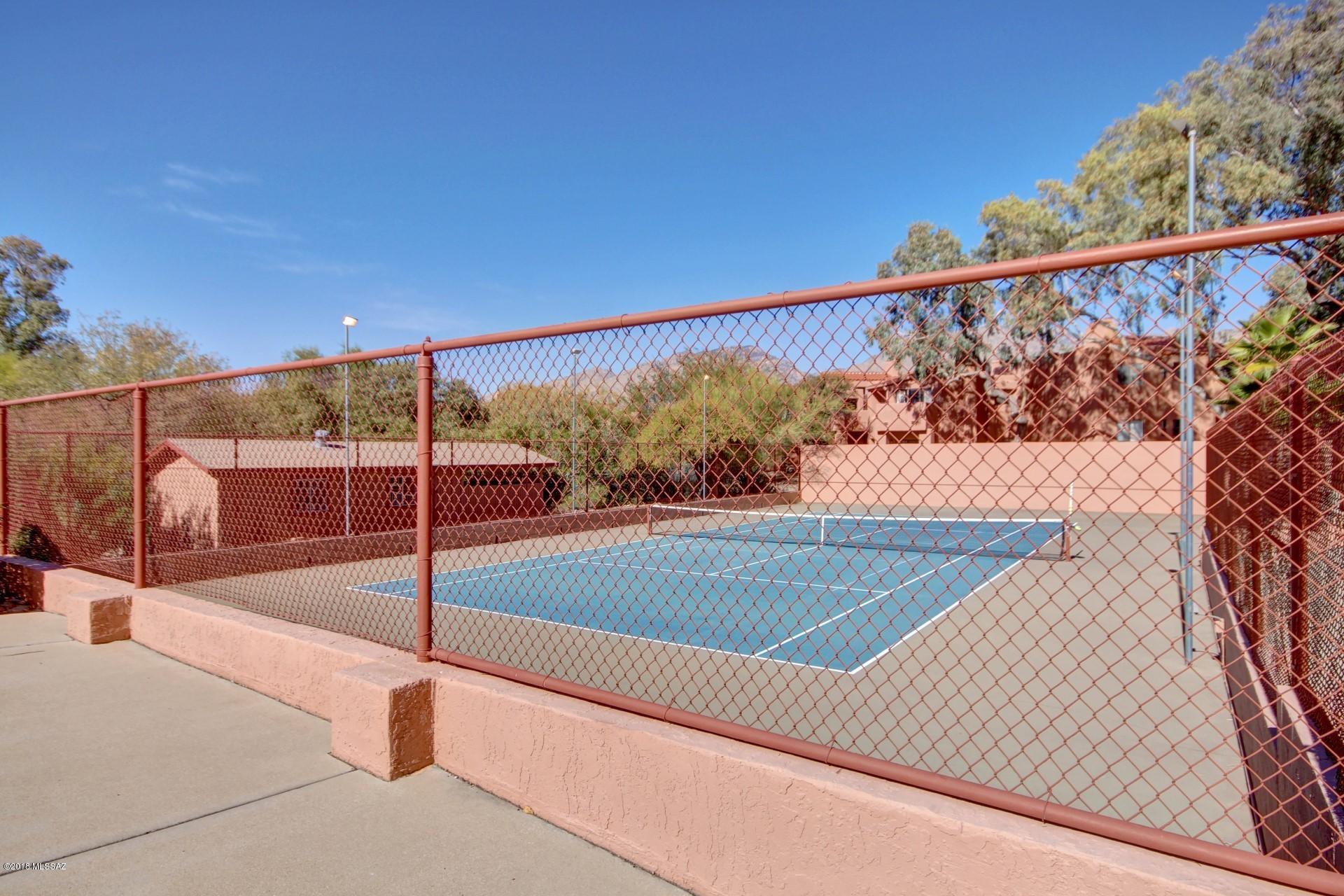 Ventana Vista Condominiums - Residential