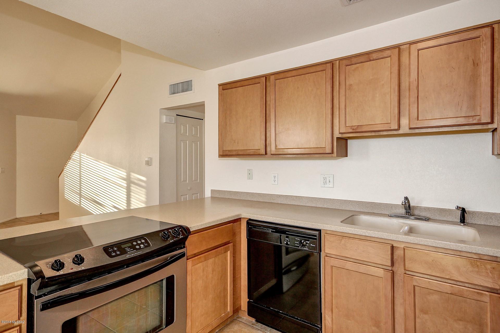Ventana Vista Condominiums - Residential