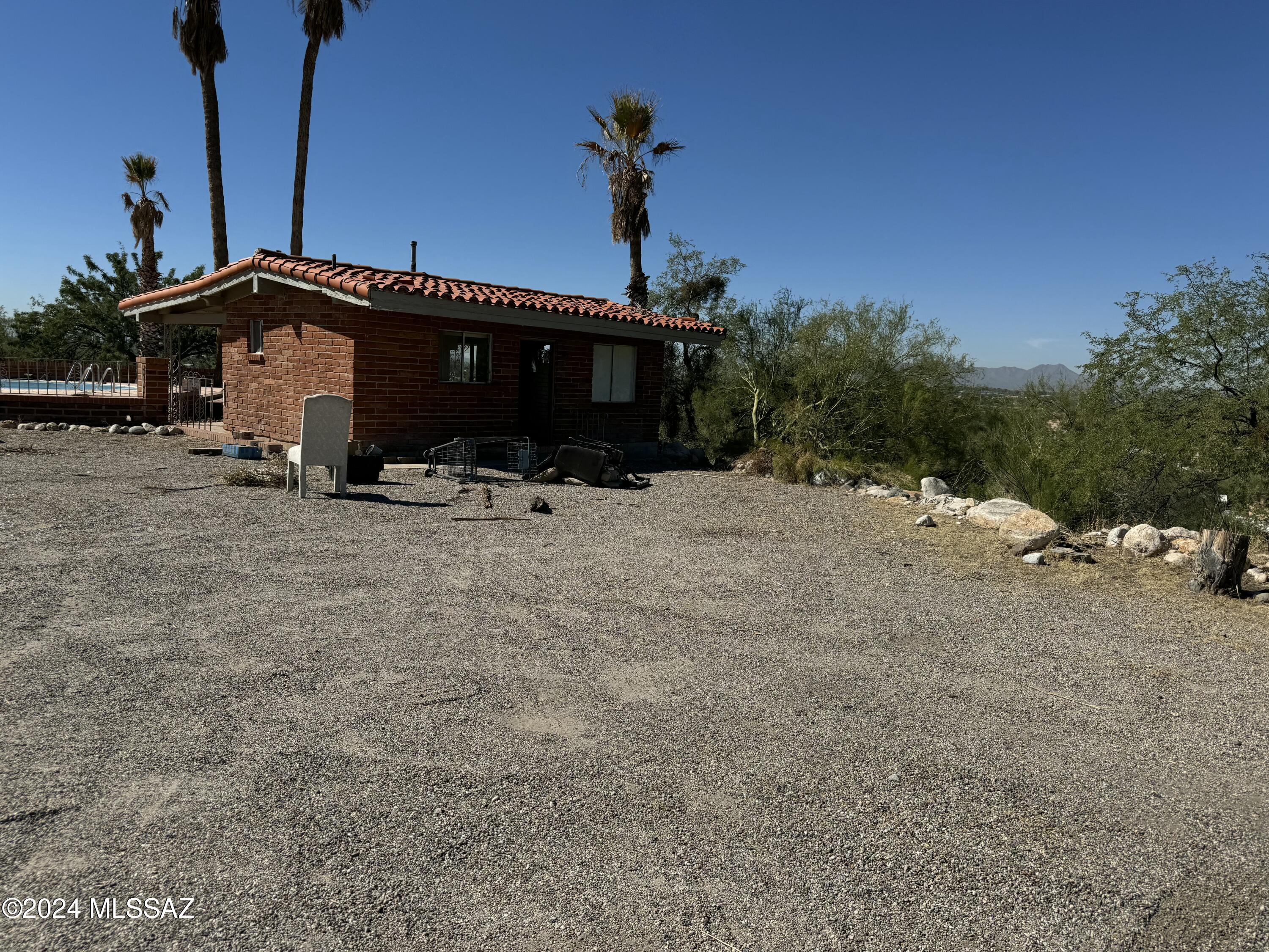 Unsubdivided - Residential